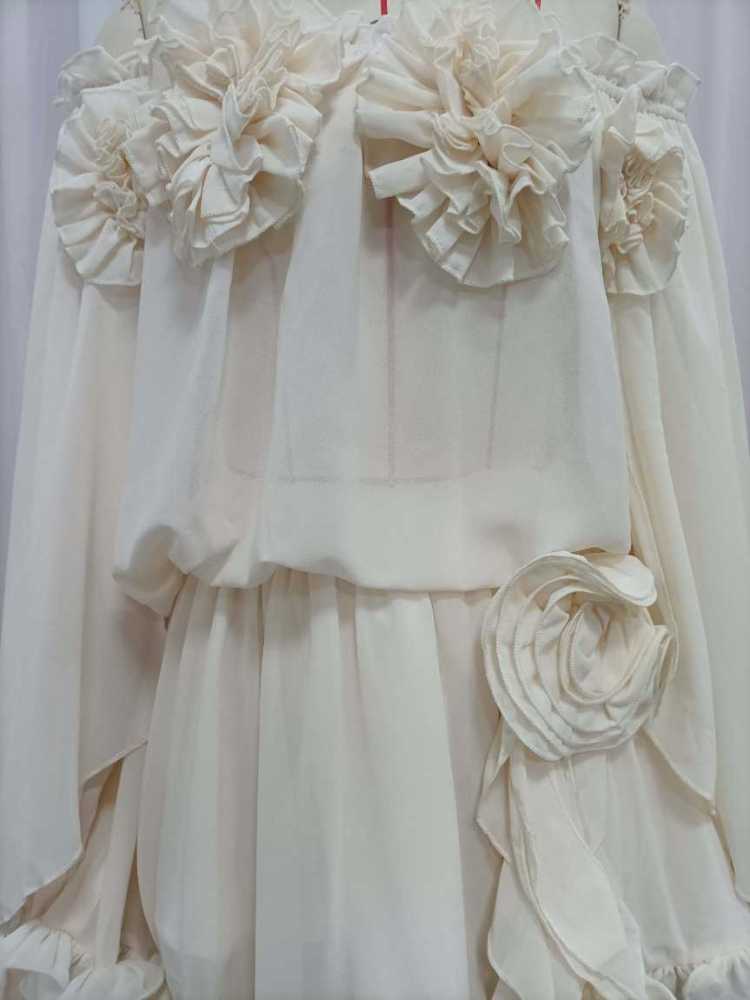 TWOTWINSTYLE Off Shoulder Spliced 3D Flower Top High Waist Skirt Elegant Set