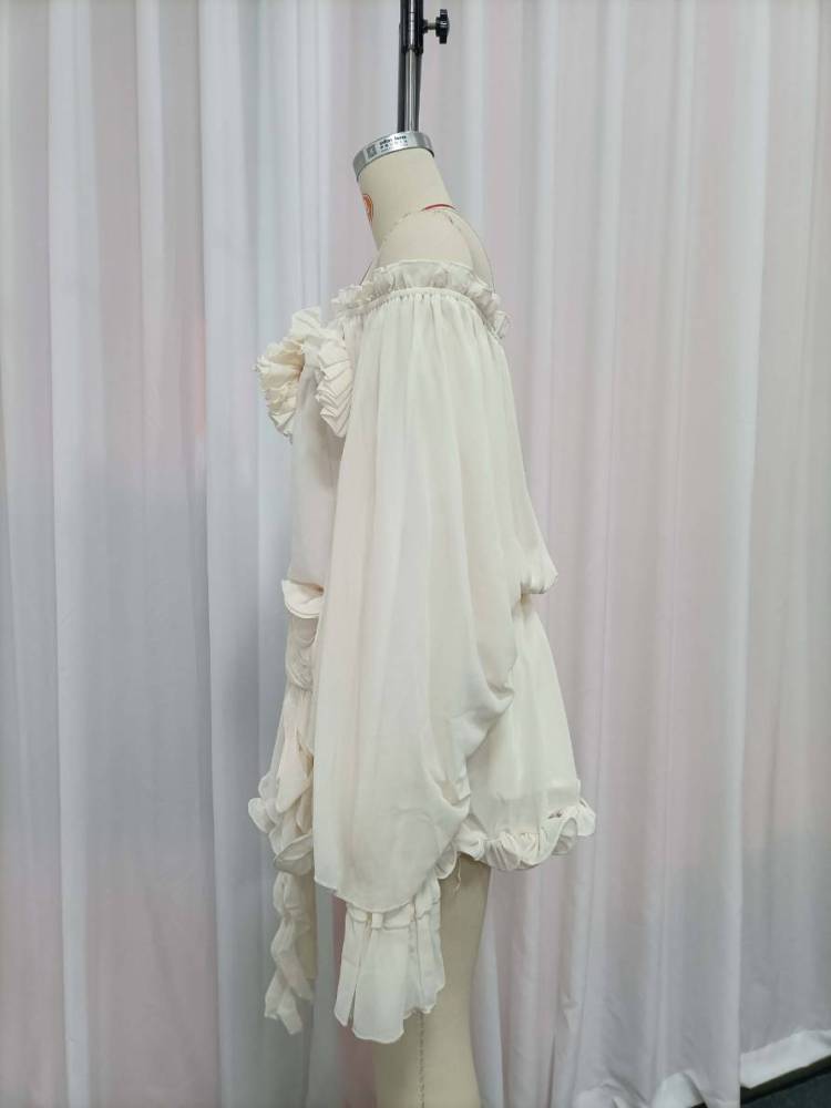 TWOTWINSTYLE Off Shoulder Spliced 3D Flower Top High Waist Skirt Elegant Set