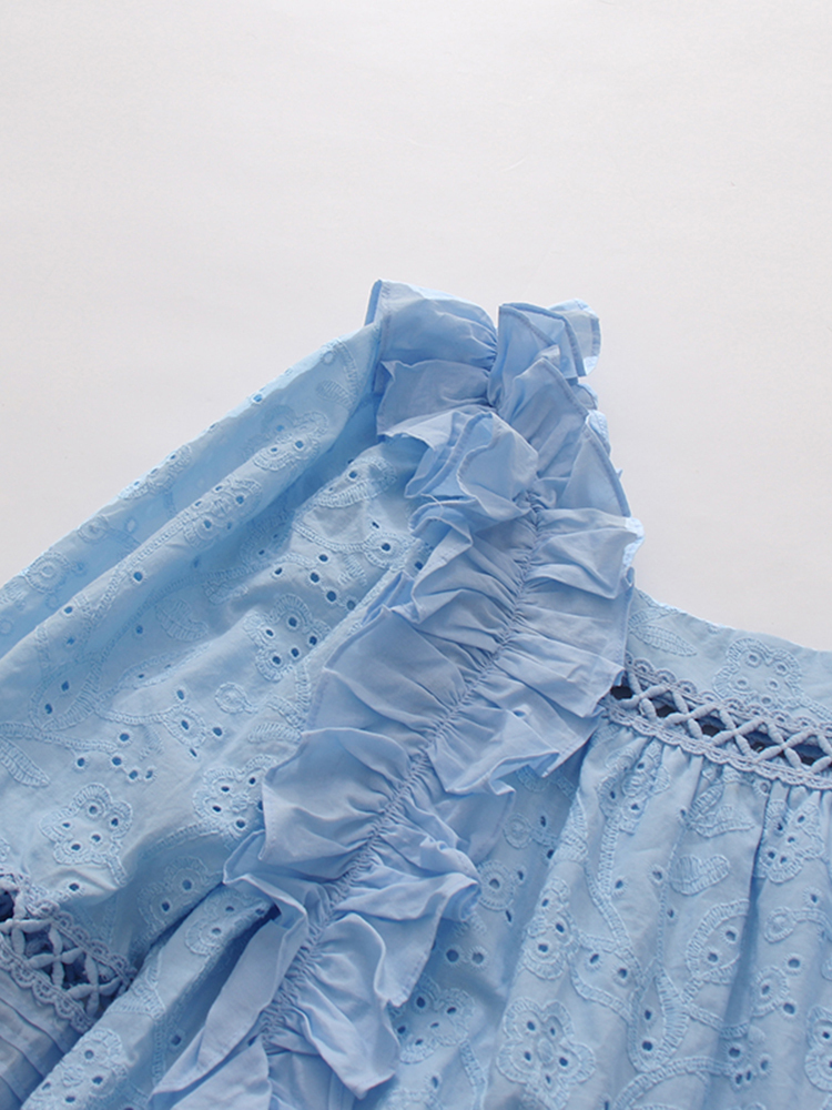 TWOTWINSTYLE Square Neckline Bell Sleeve Spliced Ruched Elegant Dress