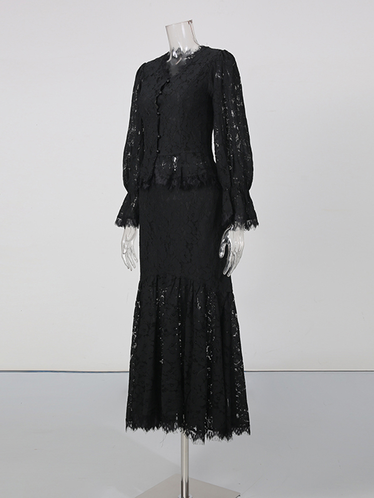 TWOTWINSTYLE V Neck Bell Sleeve Lace Top High Waist Designer Dress