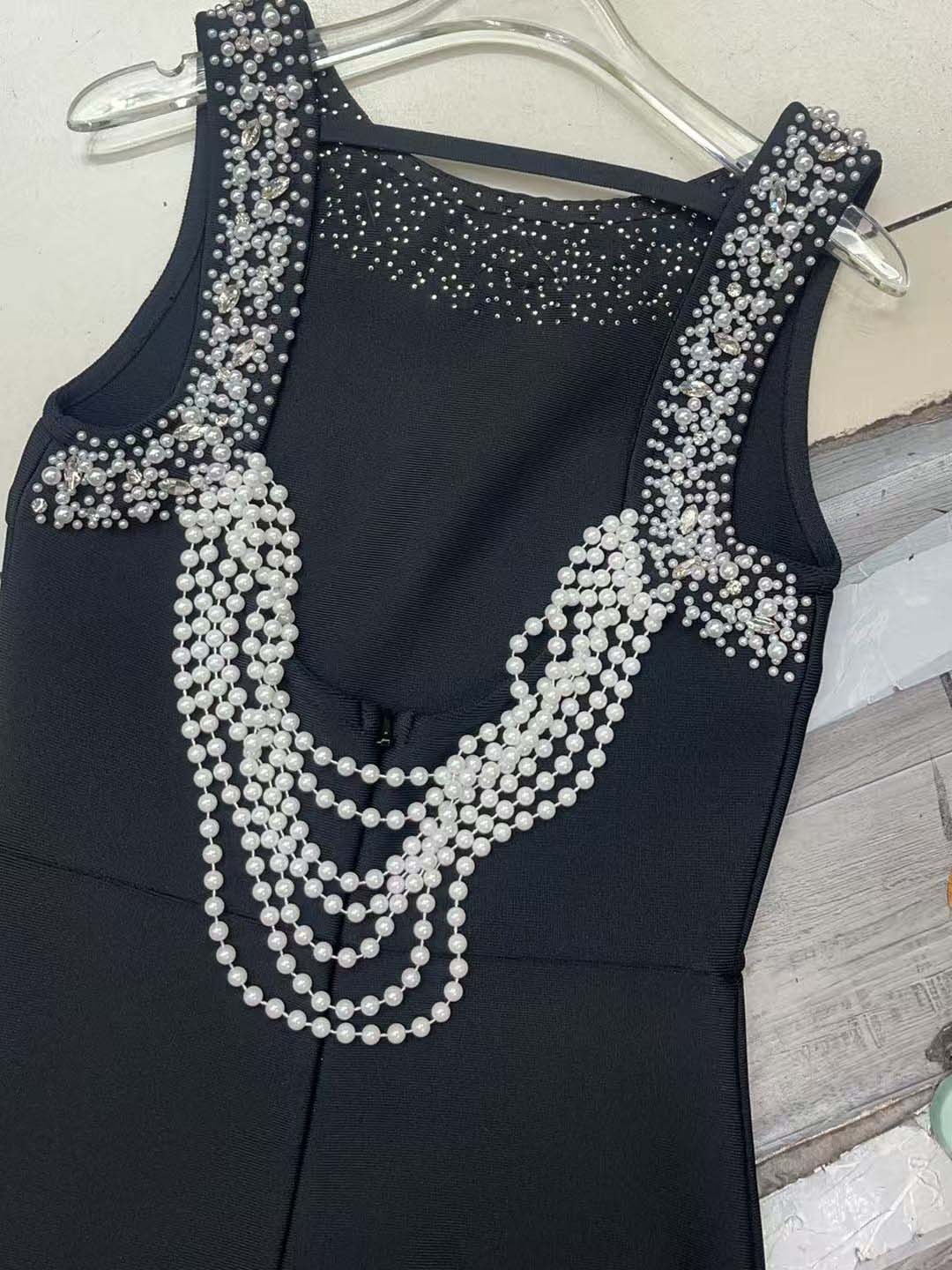 TWOTWINSTYLE Round Neck Spliced Pearl Sleeveles Fashion Dress