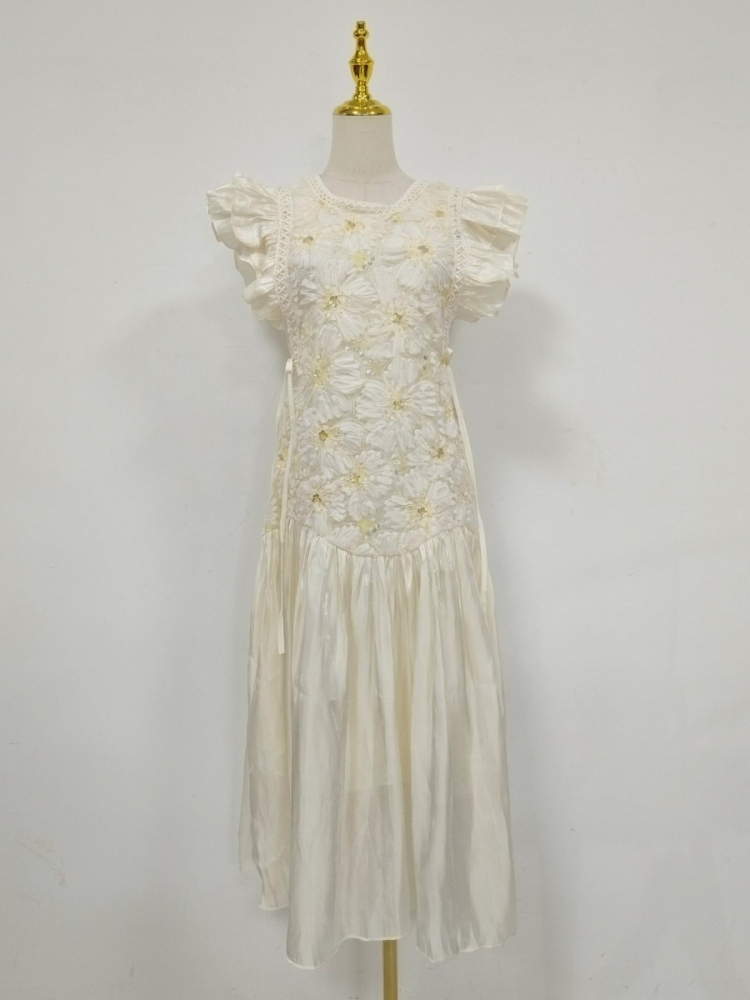 TWOTWINSTYLE Ruffled Sleeves Appliques Patchwork Lace Up Midi Dress