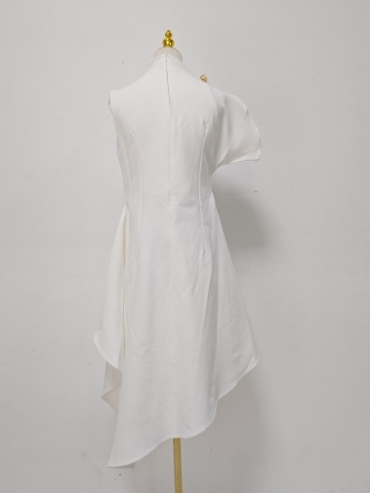 TWOTWINSTYLE High Neck Asymmetrical Spliced Metal Buckle Chic Dress