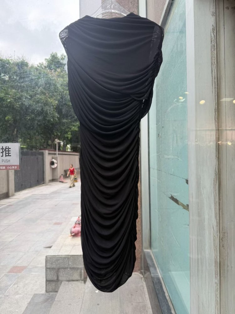 TWOTWINSTYLE Solid Irregular Sleeve High Waist Pleated Design Dress