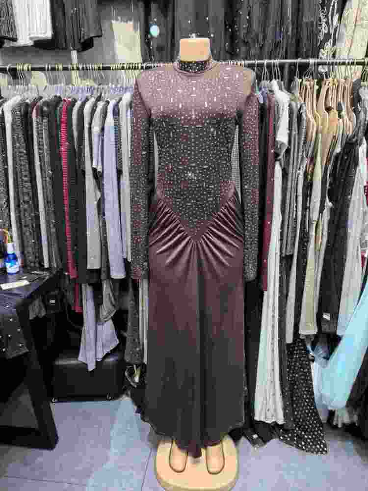TWOTWINSTYLE High Neck Rhinestone Mesh Spliced Ruched Midi Dress