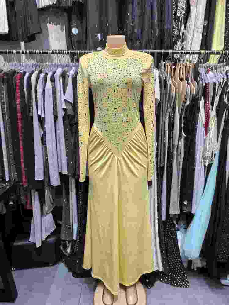 TWOTWINSTYLE High Neck Rhinestone Mesh Spliced Ruched Midi Dress