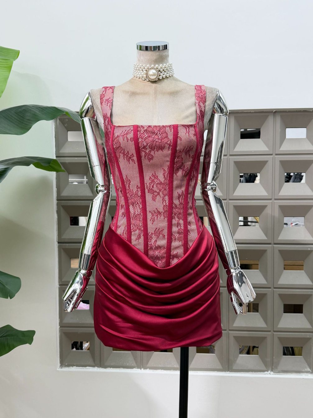 TWOTWINSTYLE Lace Corset Ruched Satin Bodycon Mini Dress
