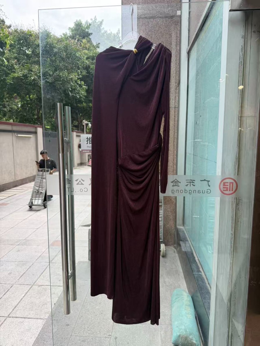 TWOTWINSTYLE Solid Cape Sleeve Cutout High Slit Bodycon Maxi Dress