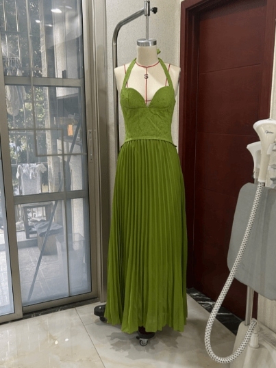 TWOTWINSTYLE Halter Lace Tunic Pleated Fashion Maxi Dress