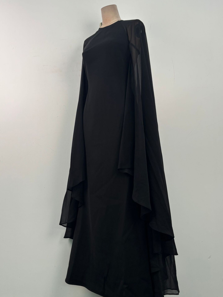 TWOTWINSTYLE Round Neck Cape Sleeve Dramatic Dress