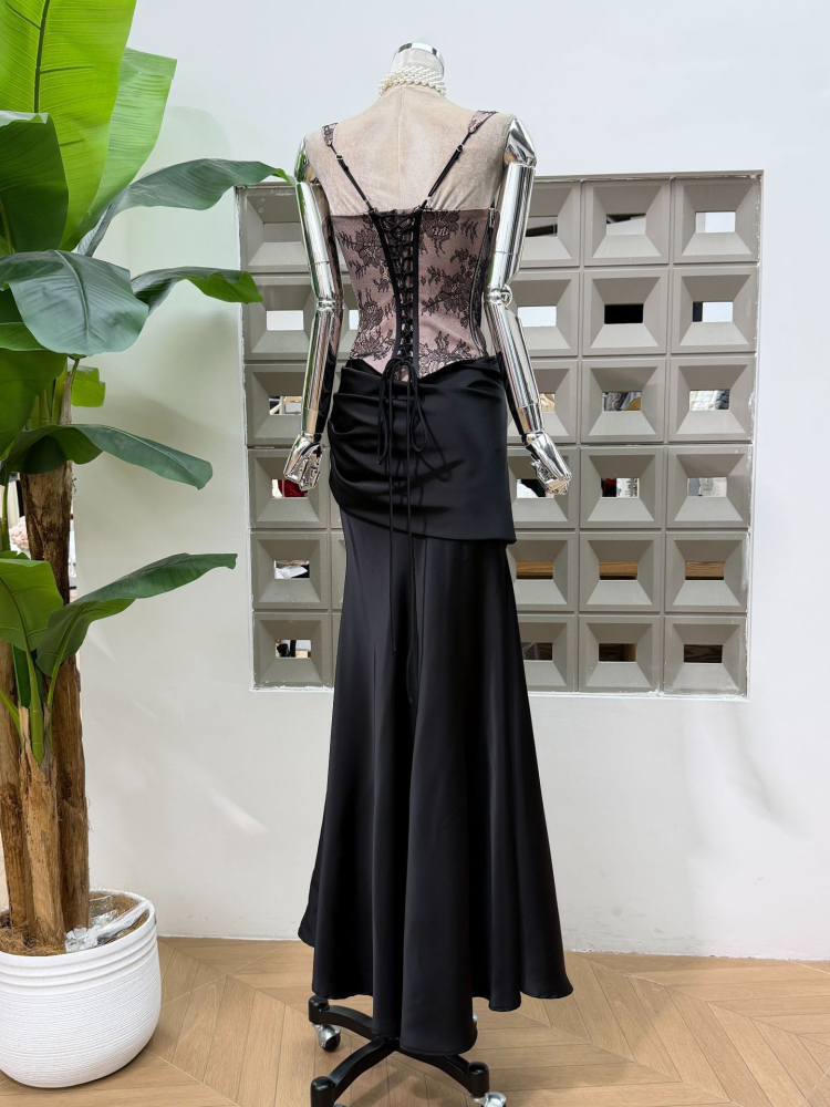 TWOTWINSTYLE Patchwork Lace Tunic Vest Pleated Skirt Sexy Set
