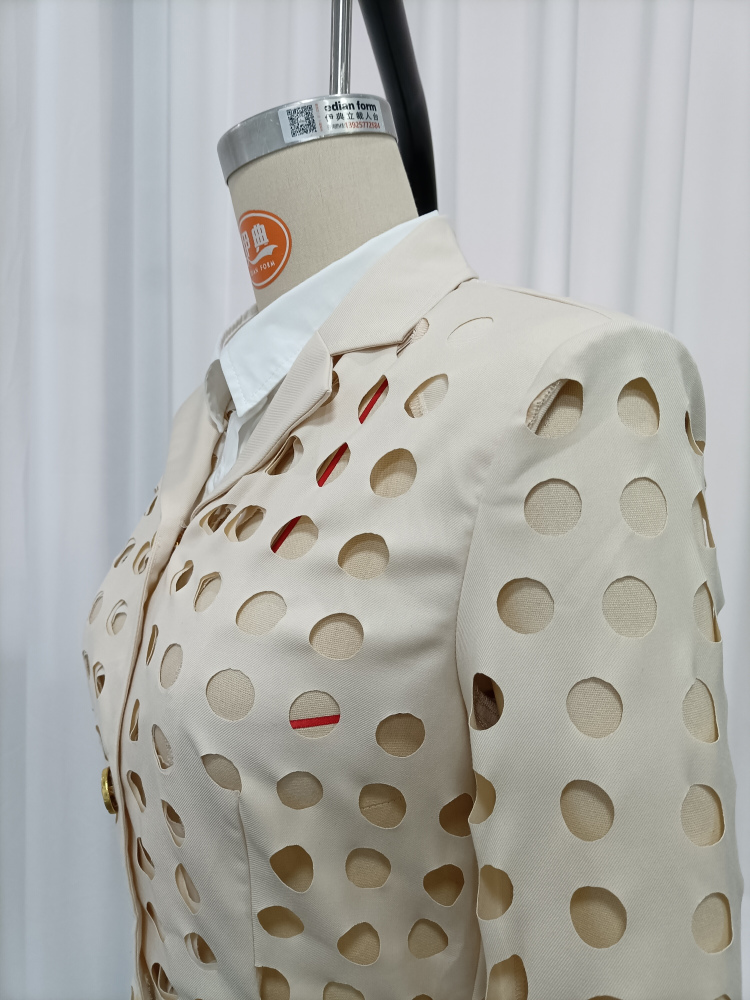 TWOTWINSTYLE Lapel Long Sleeve Fake Two Piece Circular Hollow Casual Jacket