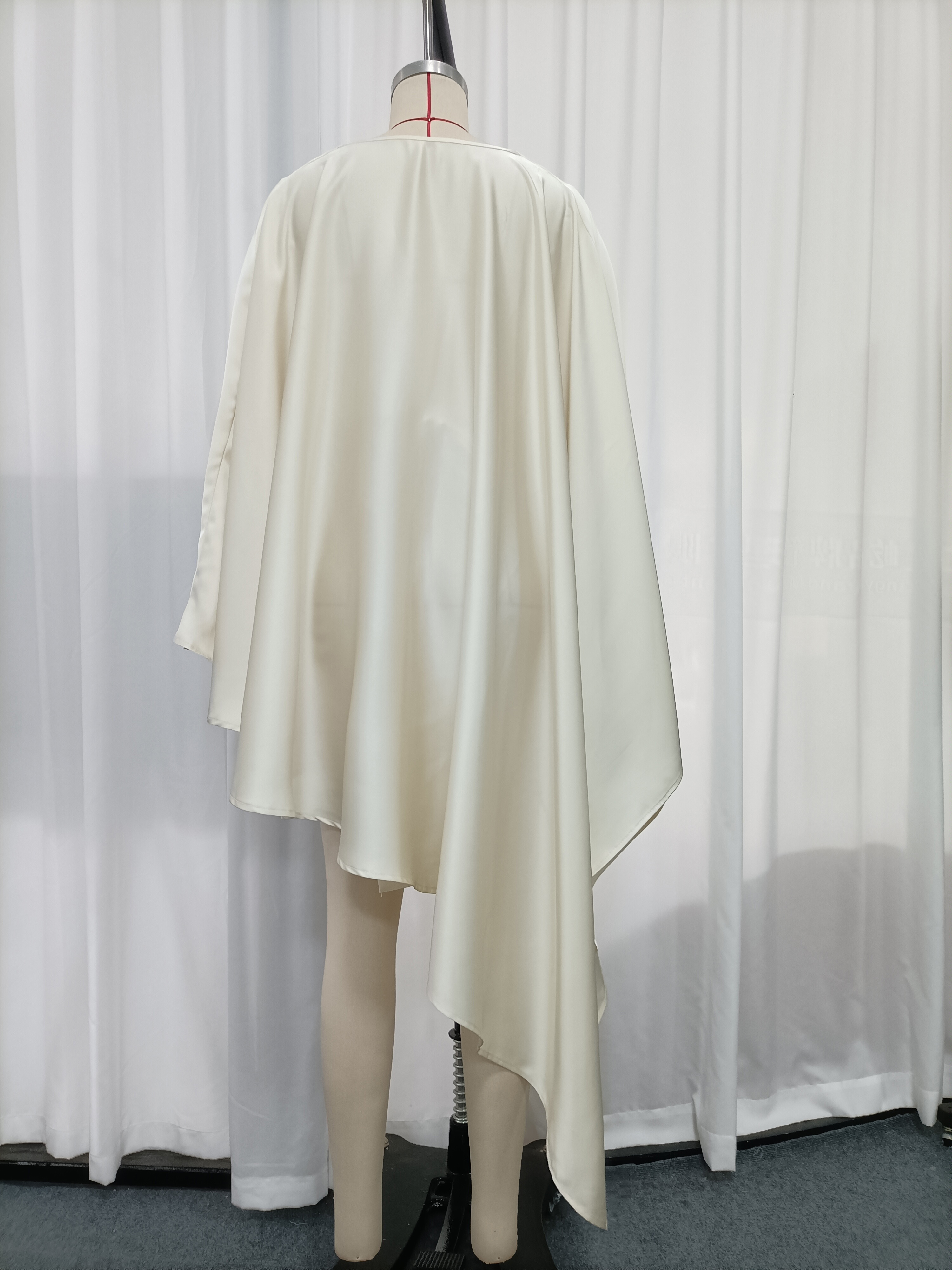 TWOTWINSTYLE Round Neck Asymmetrical Casual Shirt