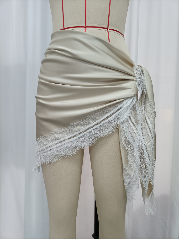 TWOTWINSTYLE Spliced Lace Satin Design Skirt