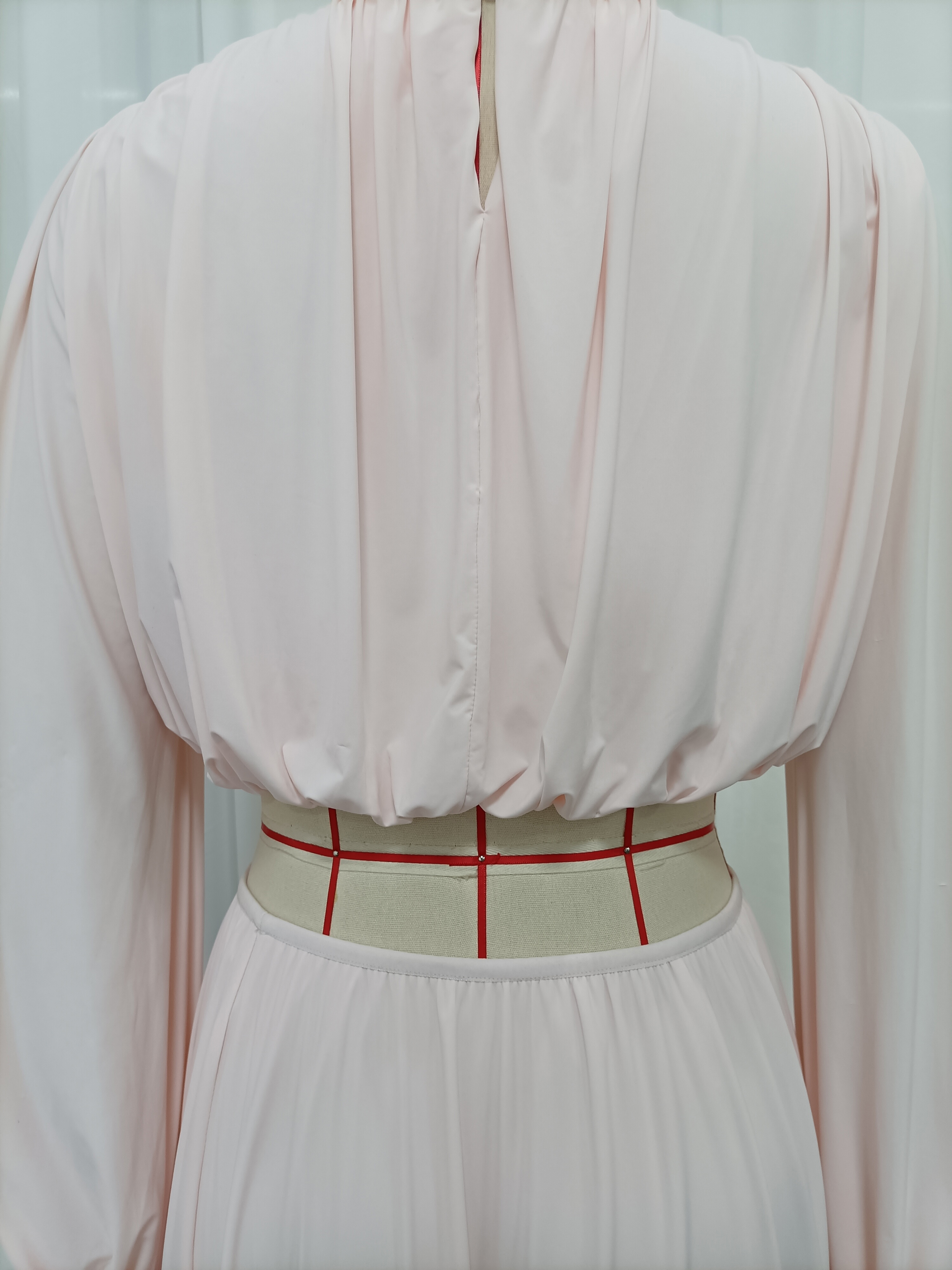 TWOTWINSTYLE Round Neck Long Sleeve Crop Top High Waist Skirt Fashion Set