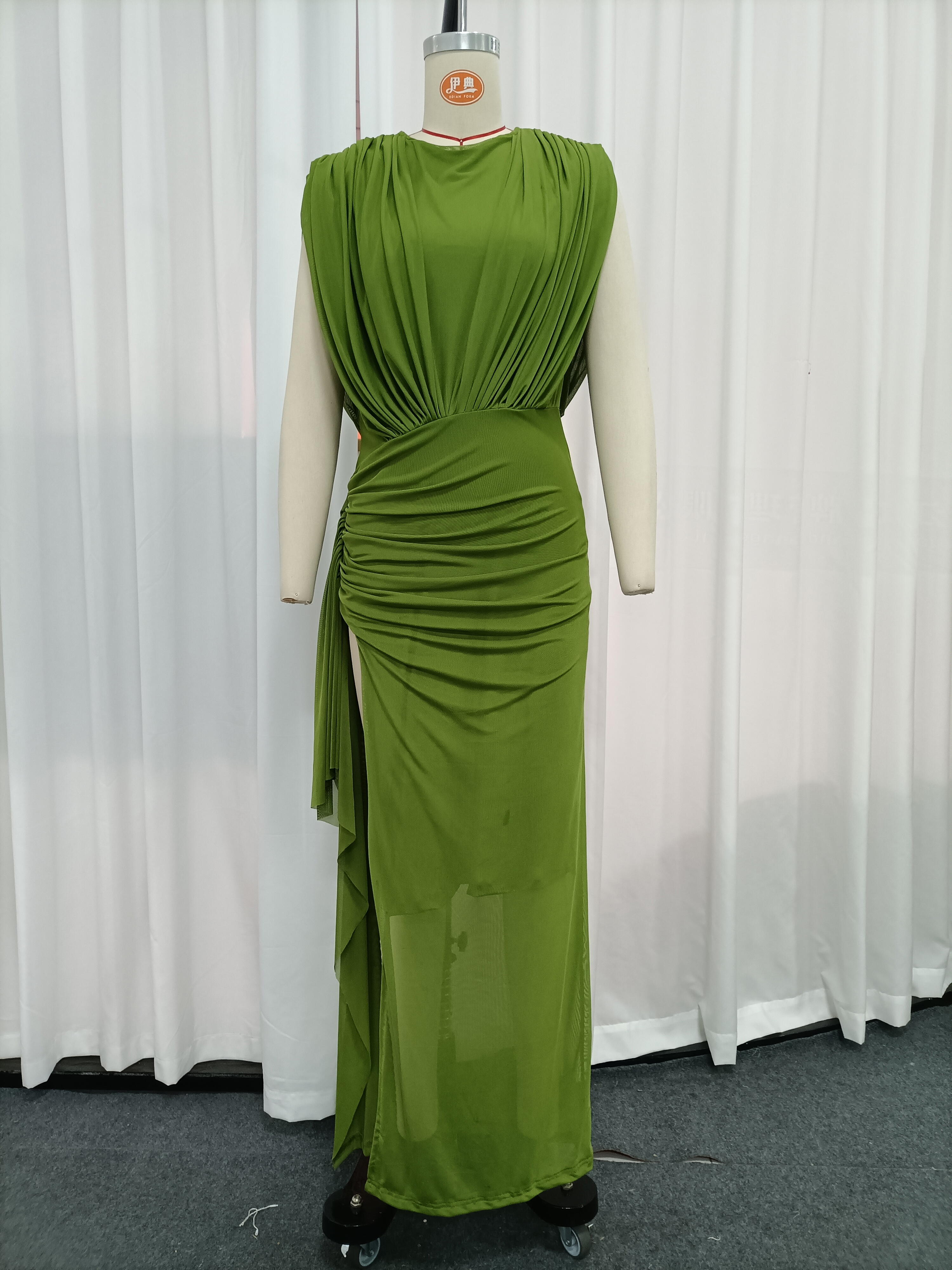 TWOTWINSTYLE Round Neck Sleeveless Side Split Tunic Fashion Dress