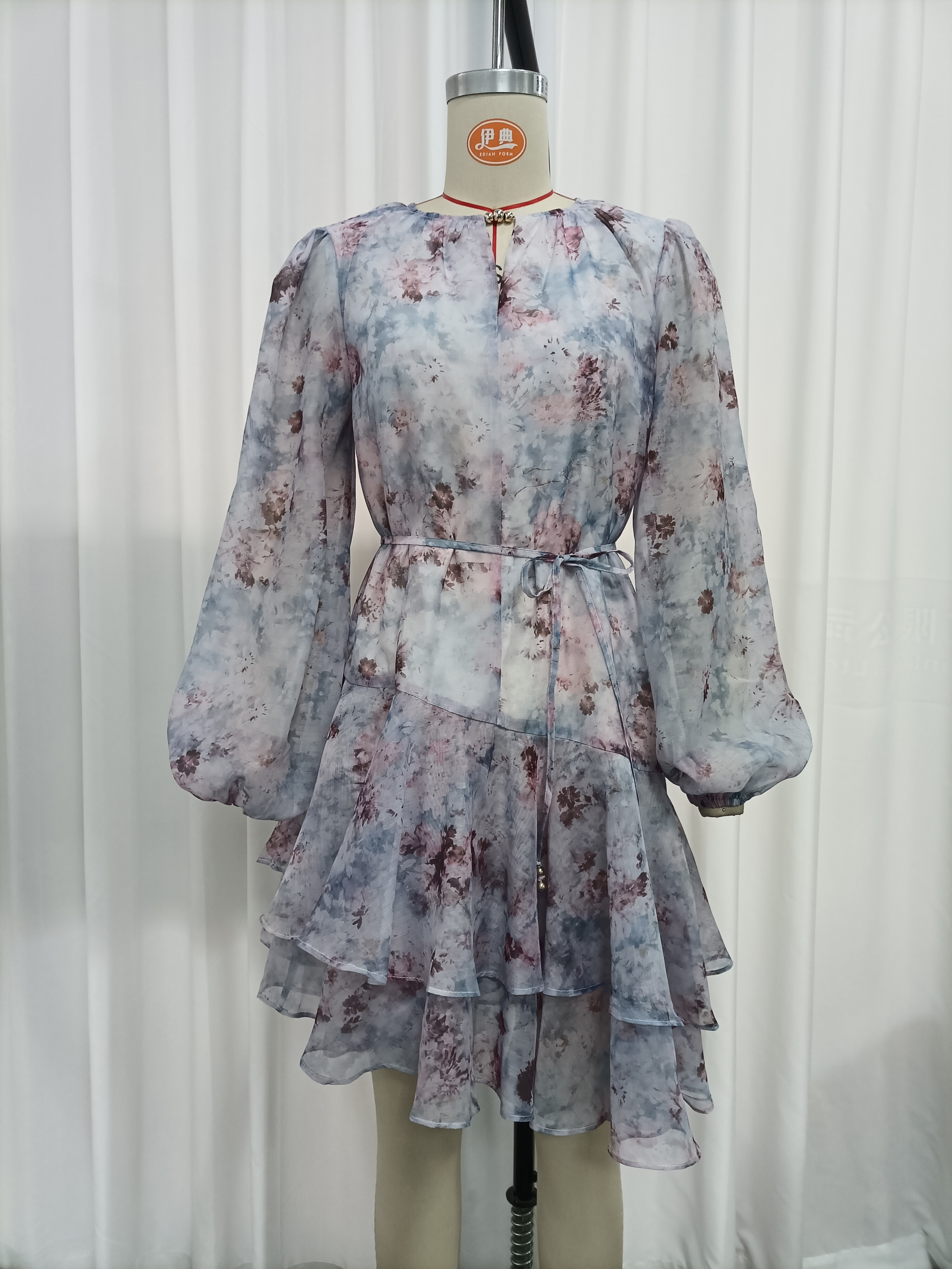 TWOTWINSTYLE Long Sleeve Round Neck Tunic Design Dress