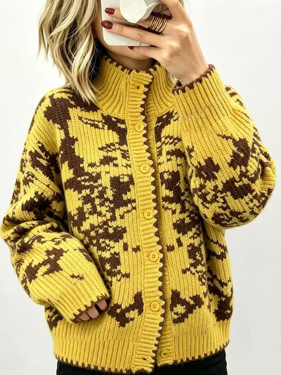 TWOTWINSTYLE Hit Color Spliced Single Breasted Loose Oversized Sweater Coat