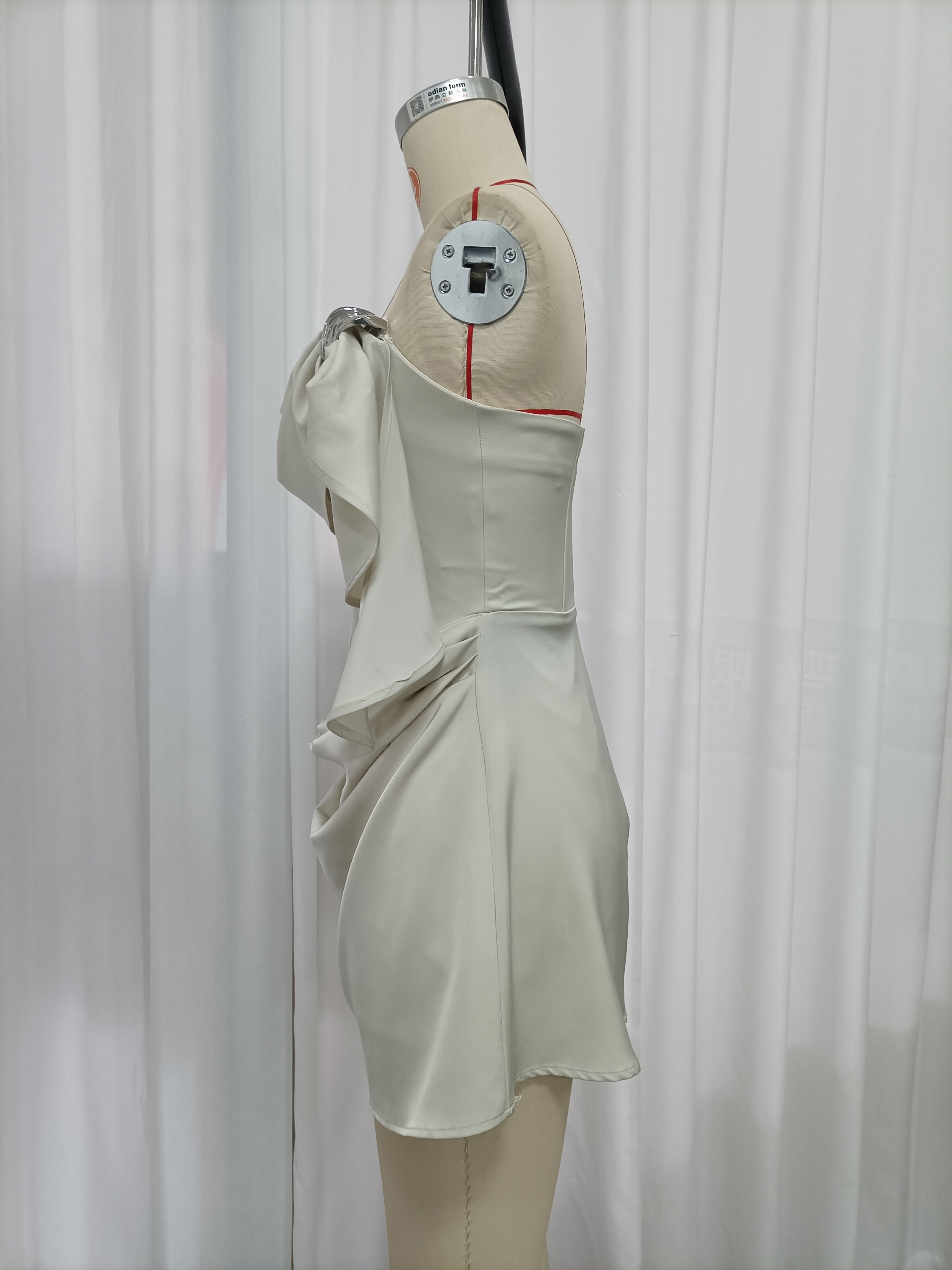 TWOTWINSTYLE Off Shoulder Tunic Spliced Metal Chic Dress