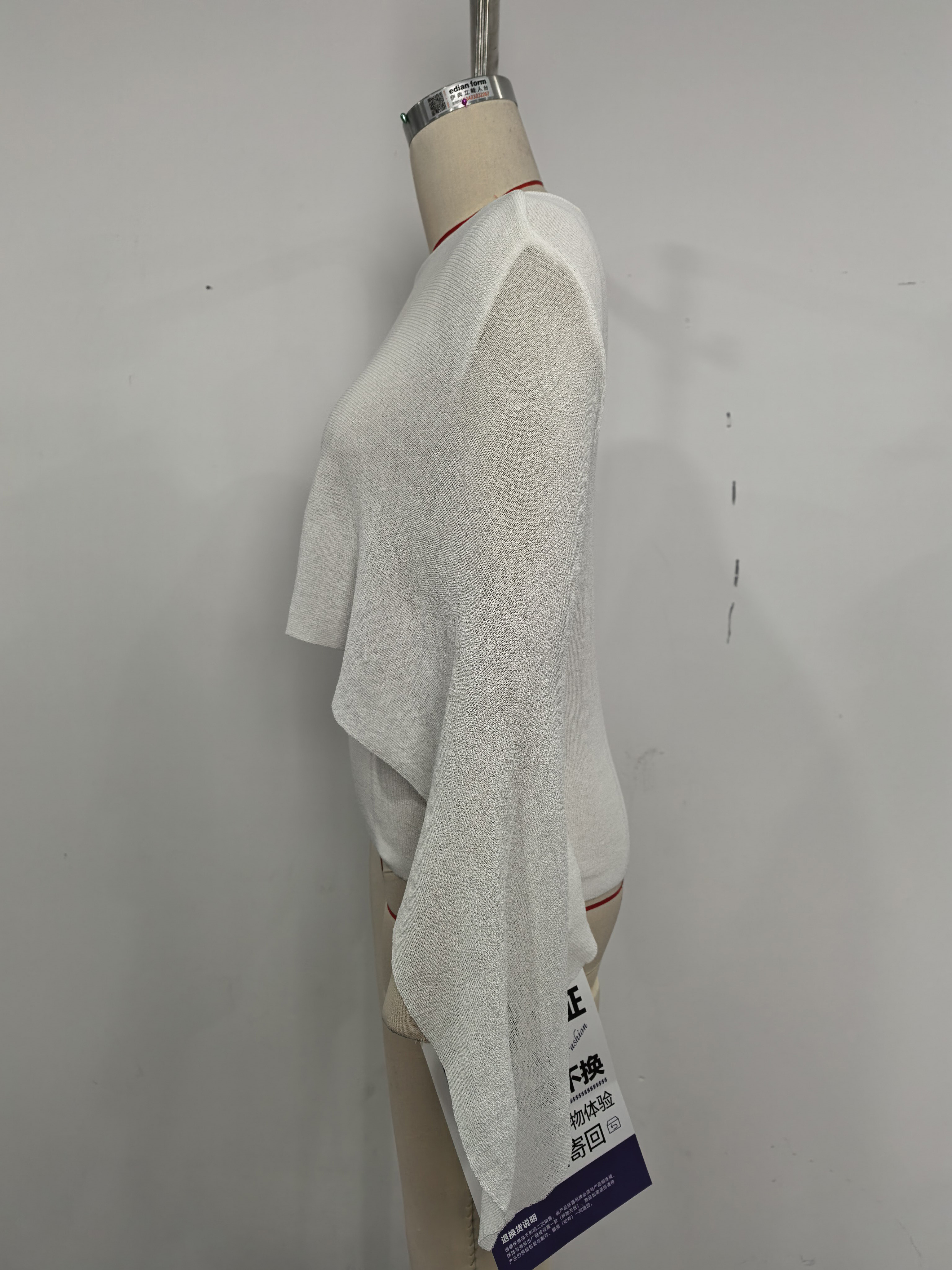TWOTWINSTYLE Solid Round Neck Batwing Sleeve Casual Shirt