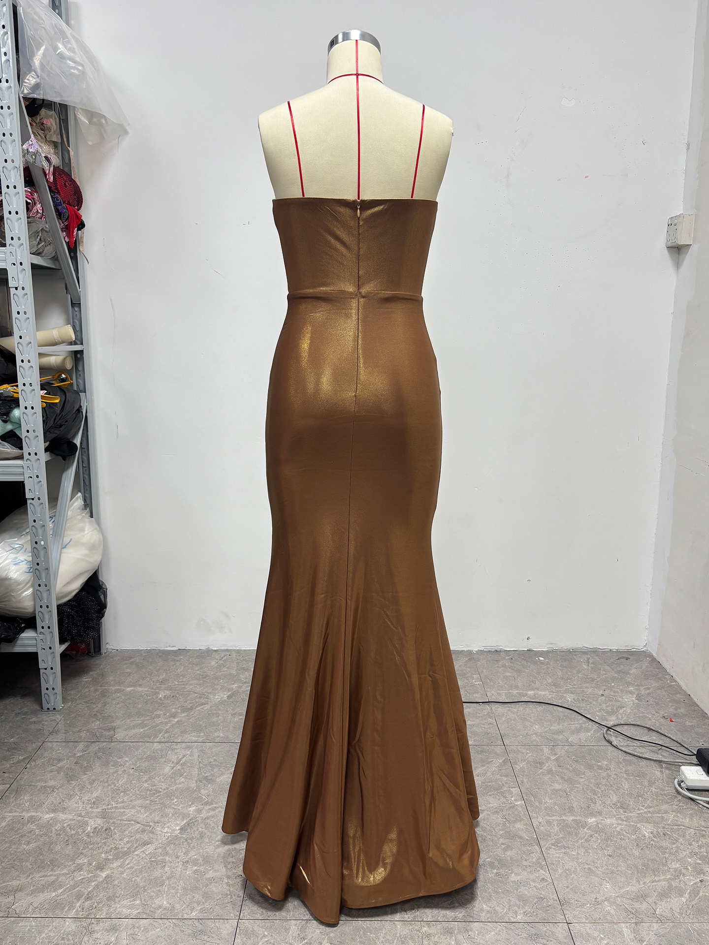 TWOTWINSTYLE Strapless Metallic Ruched Vintage Dress