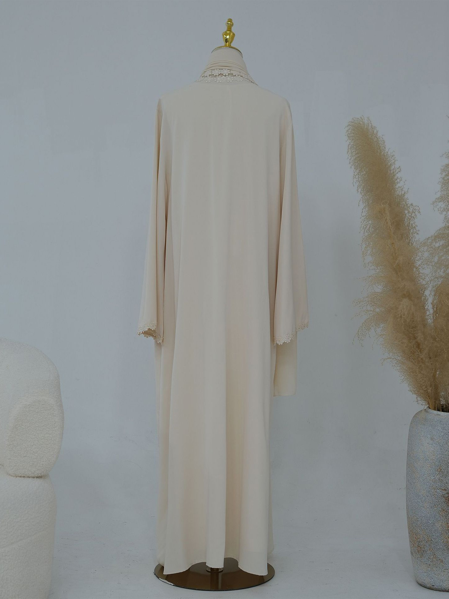 TWOTWINSTYLE Spliced Floral Lace Long Sleeve Minimalist Dress