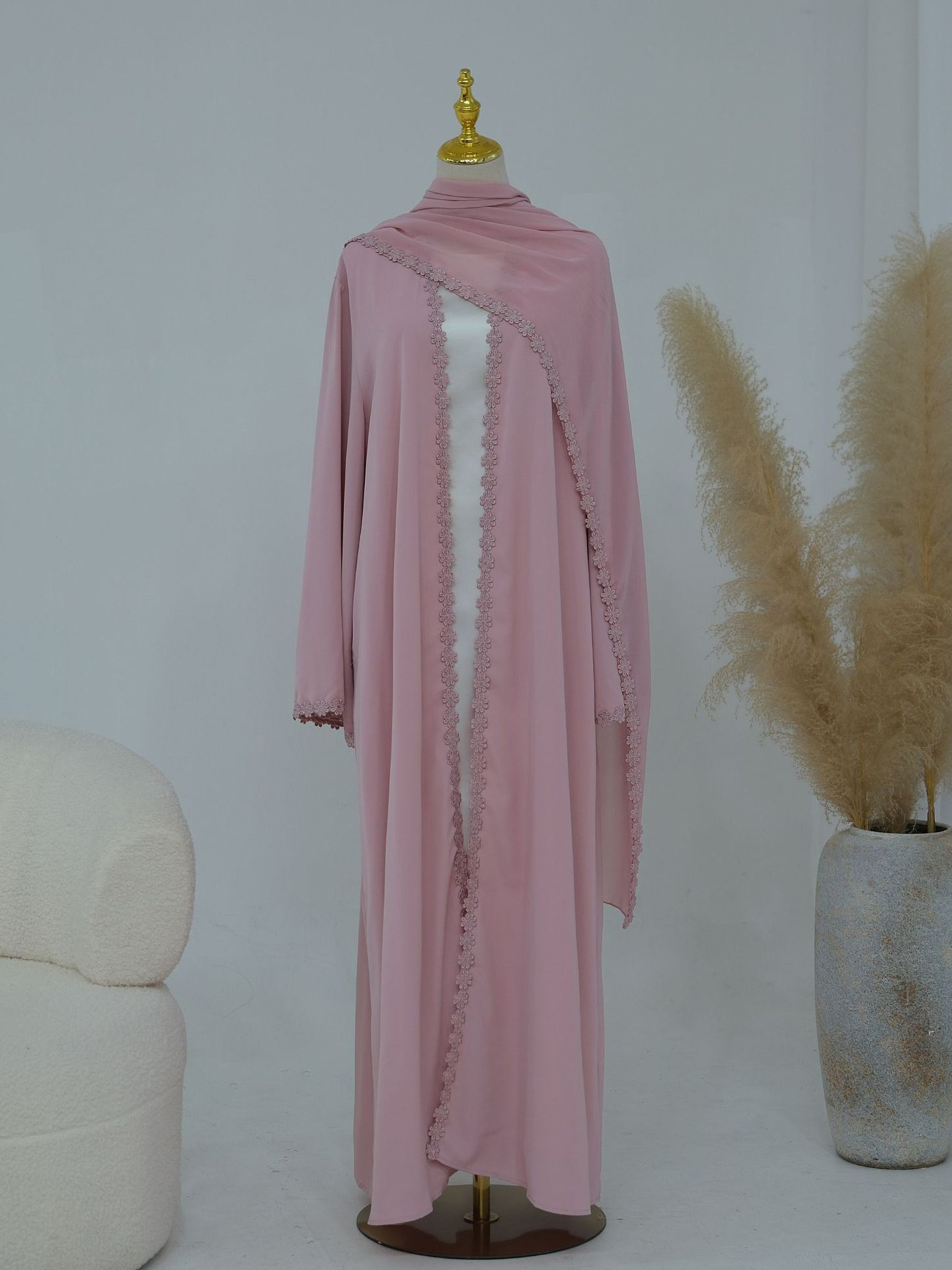 TWOTWINSTYLE Spliced Floral Lace Long Sleeve Minimalist Dress