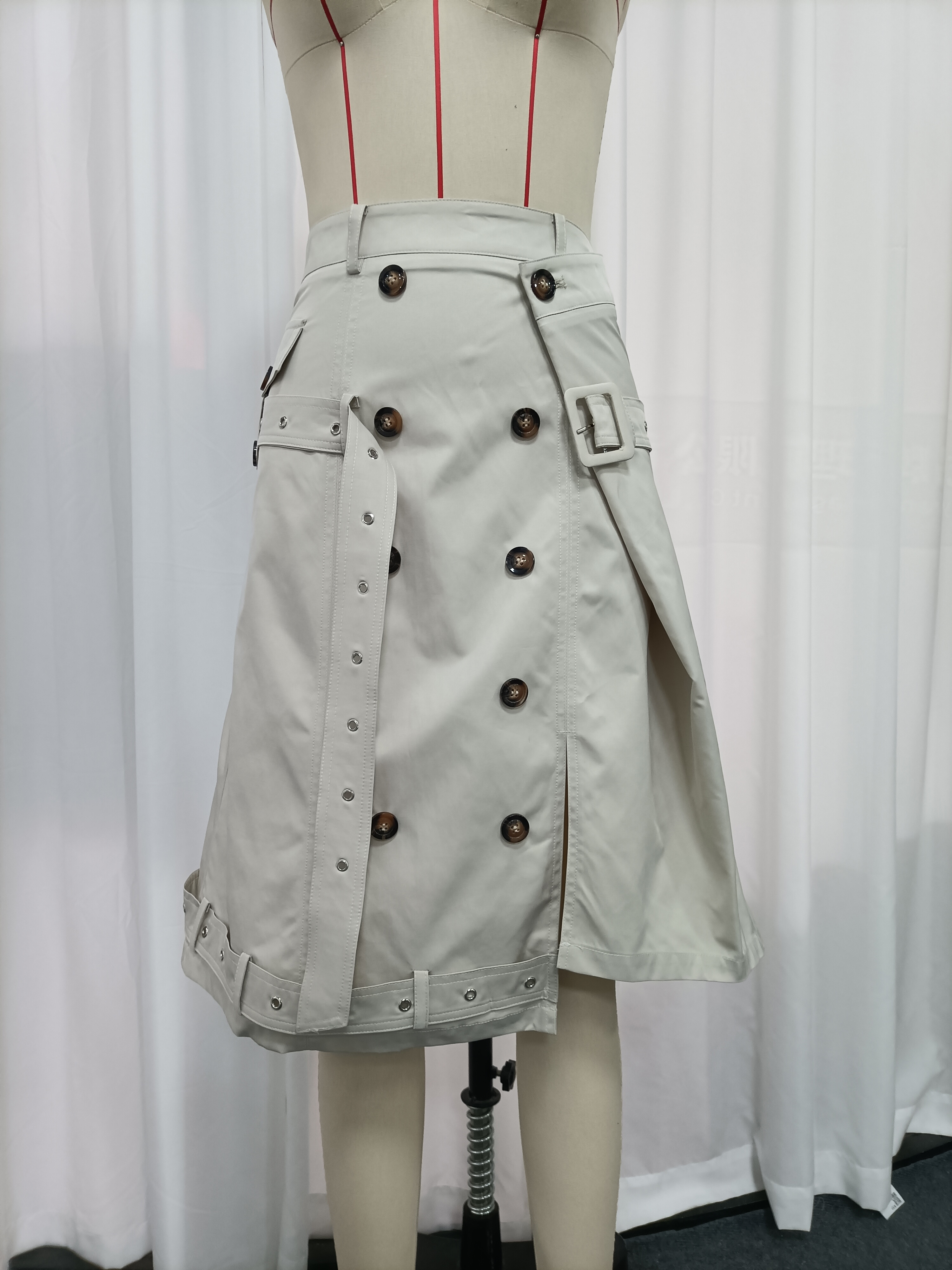 TWOTWINSTYLE High Waist Spliced Double Breasted Belt Fashion Skirt
