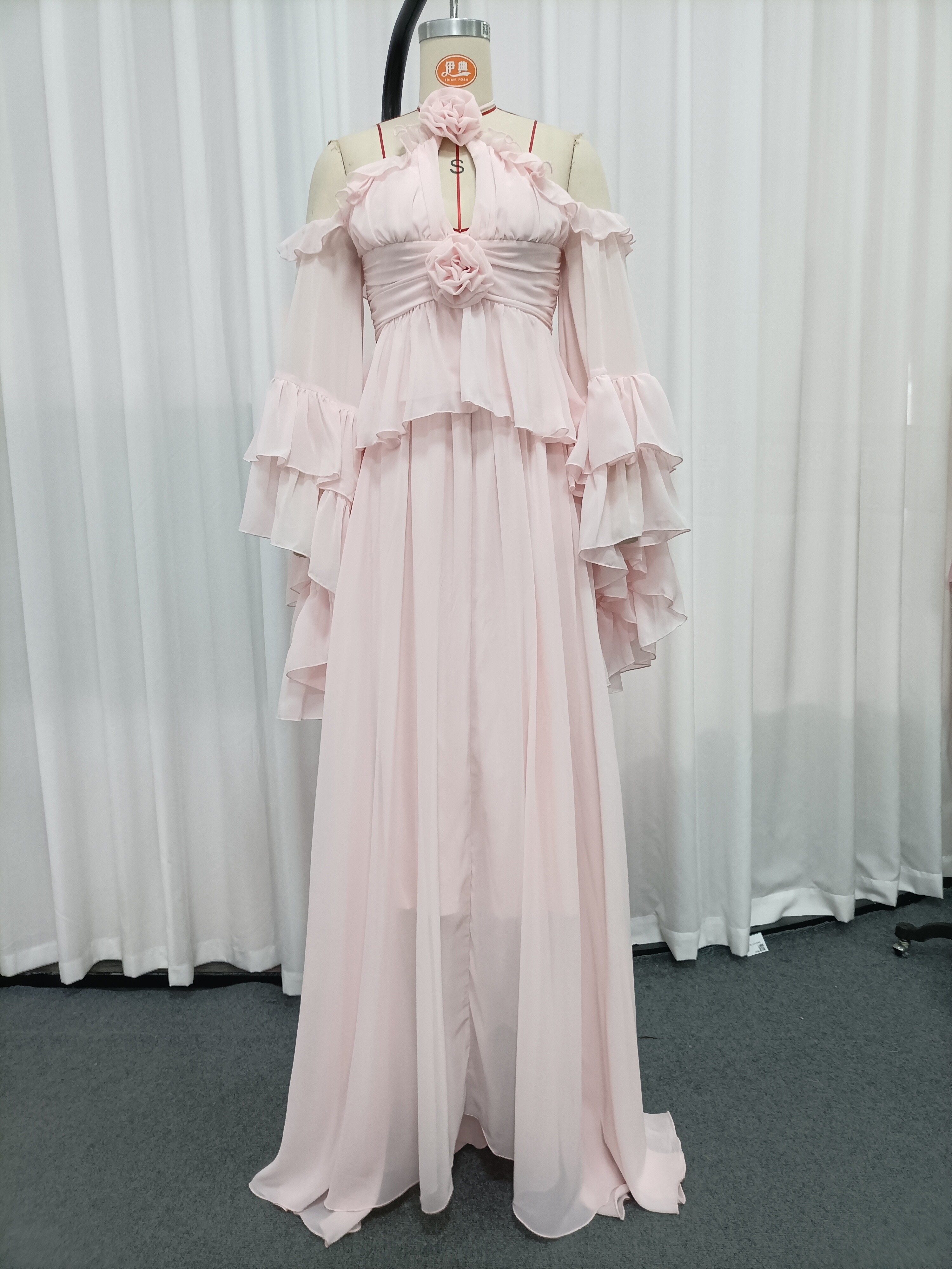 TWOTWINSTYLE Off Shoulder Spliced Flower Ruffles Elegant Dress