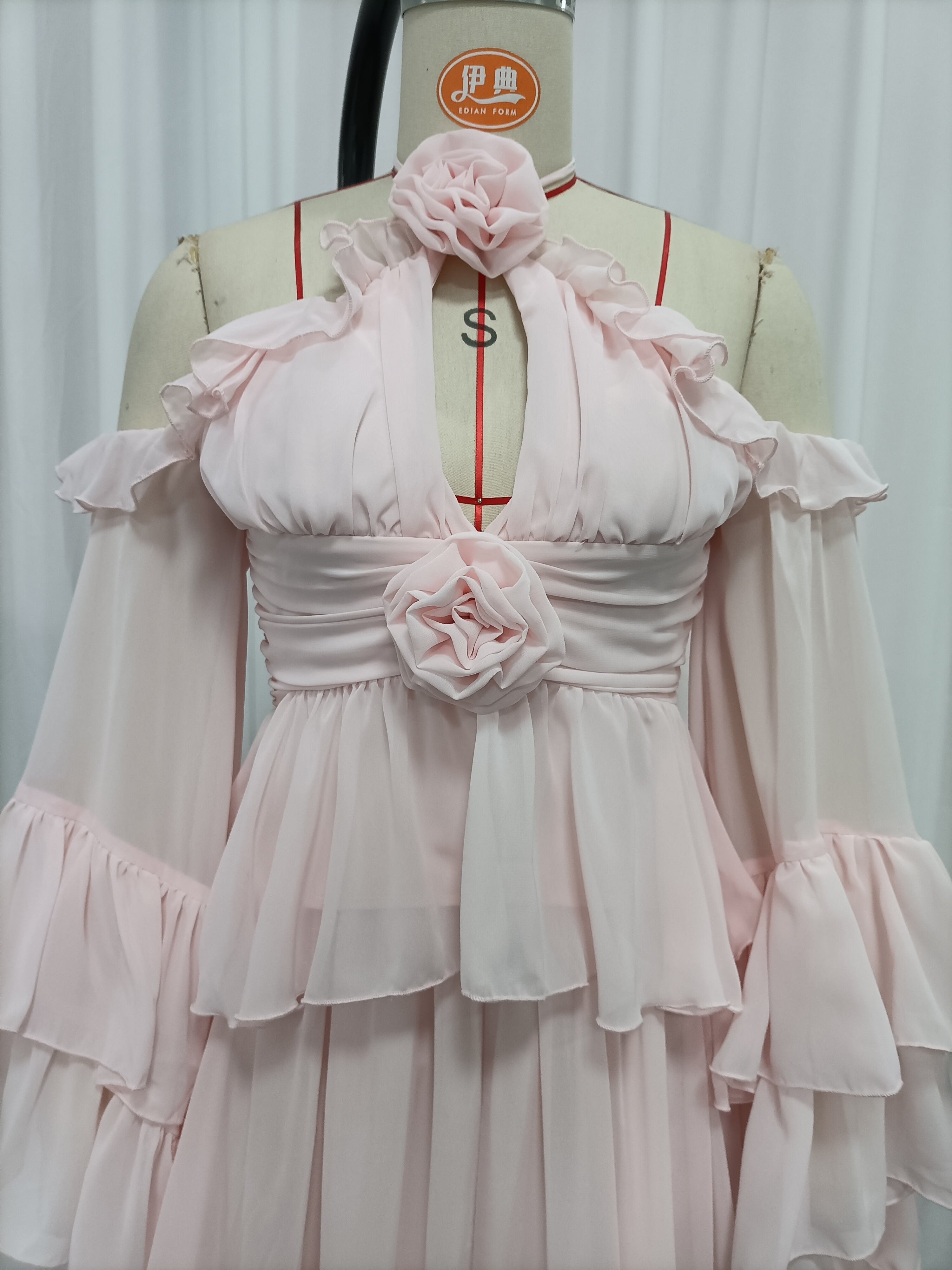 TWOTWINSTYLE Off Shoulder Spliced Flower Ruffles Elegant Dress