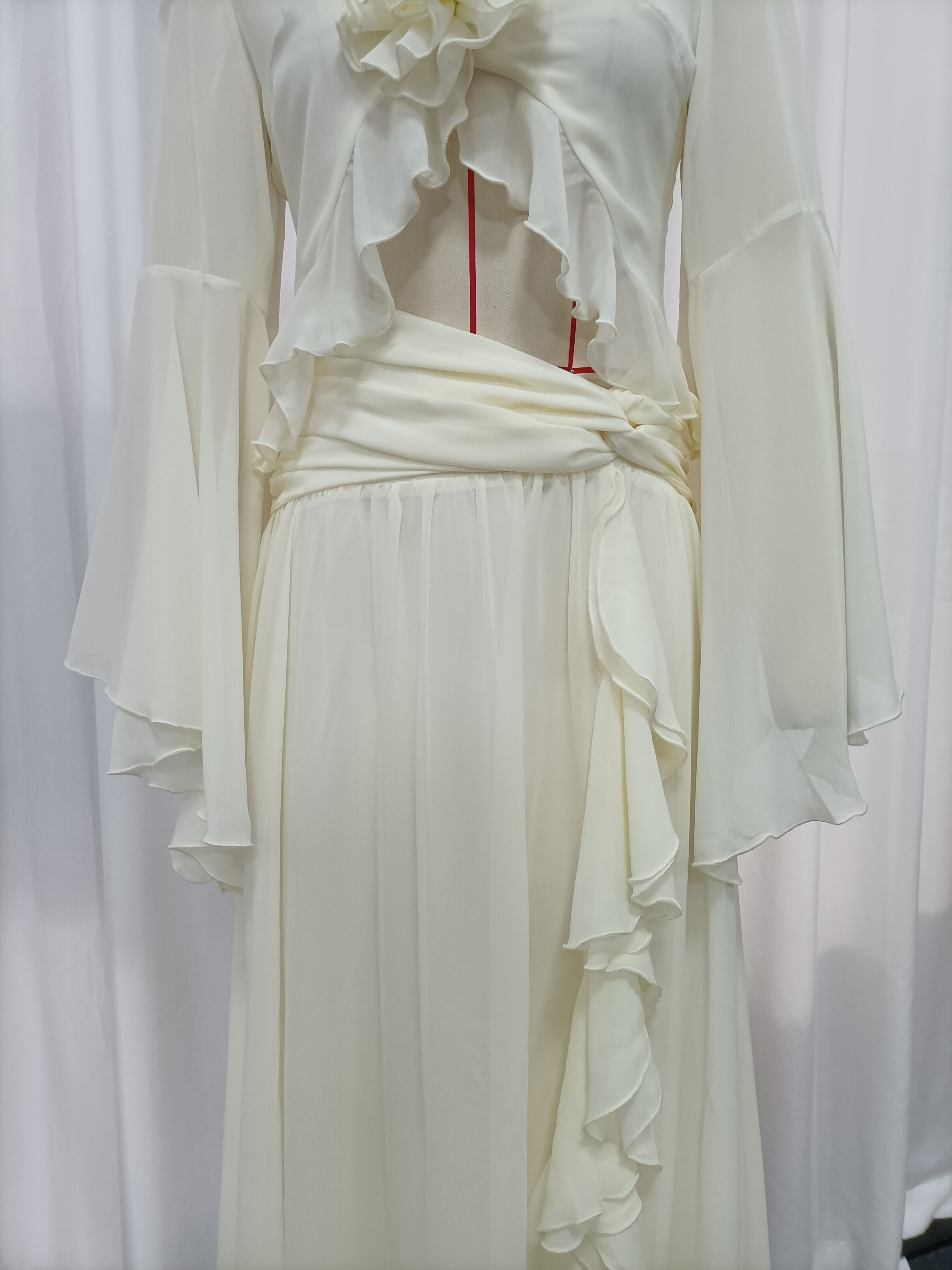TWOTWINSTYLE Round Neck Long Sleeve Crop Top High Waist Fashion Dress