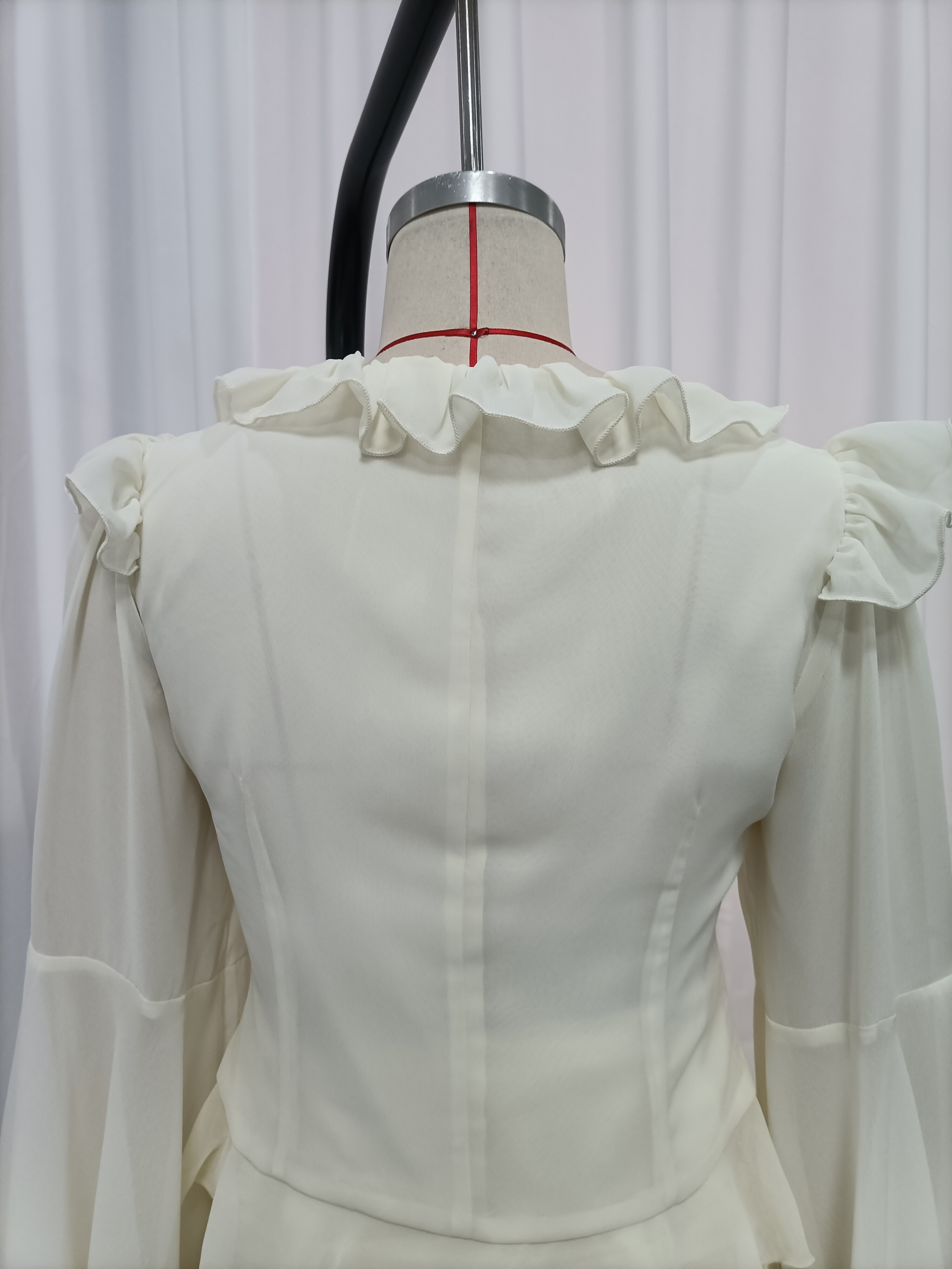 TWOTWINSTYLE Round Neck Long Sleeve Crop Top High Waist Fashion Dress