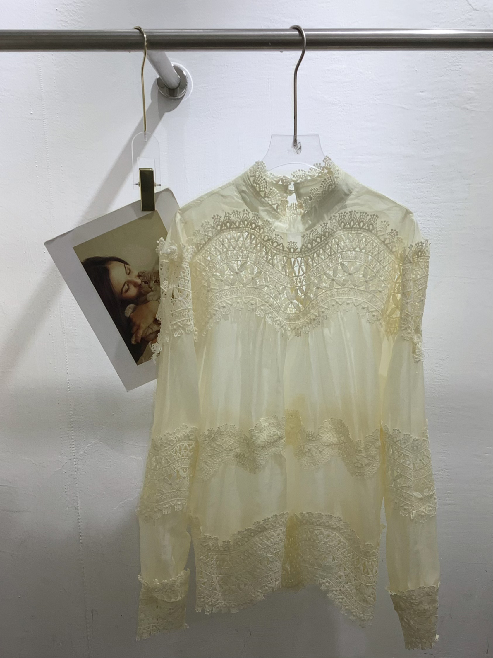 TWOTWINSTYLE Stand Collar Hollow Out Spliced Lace Vintage Shirt