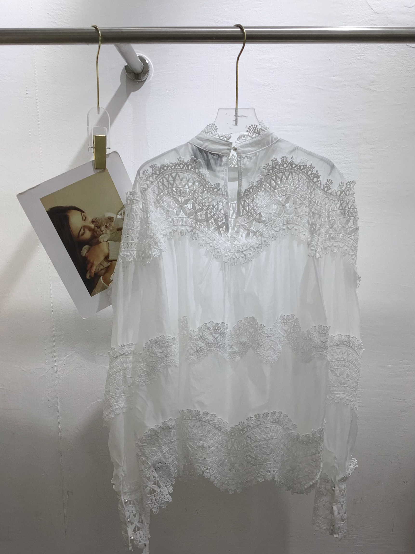 TWOTWINSTYLE Stand Collar Hollow Out Spliced Lace Vintage Shirt