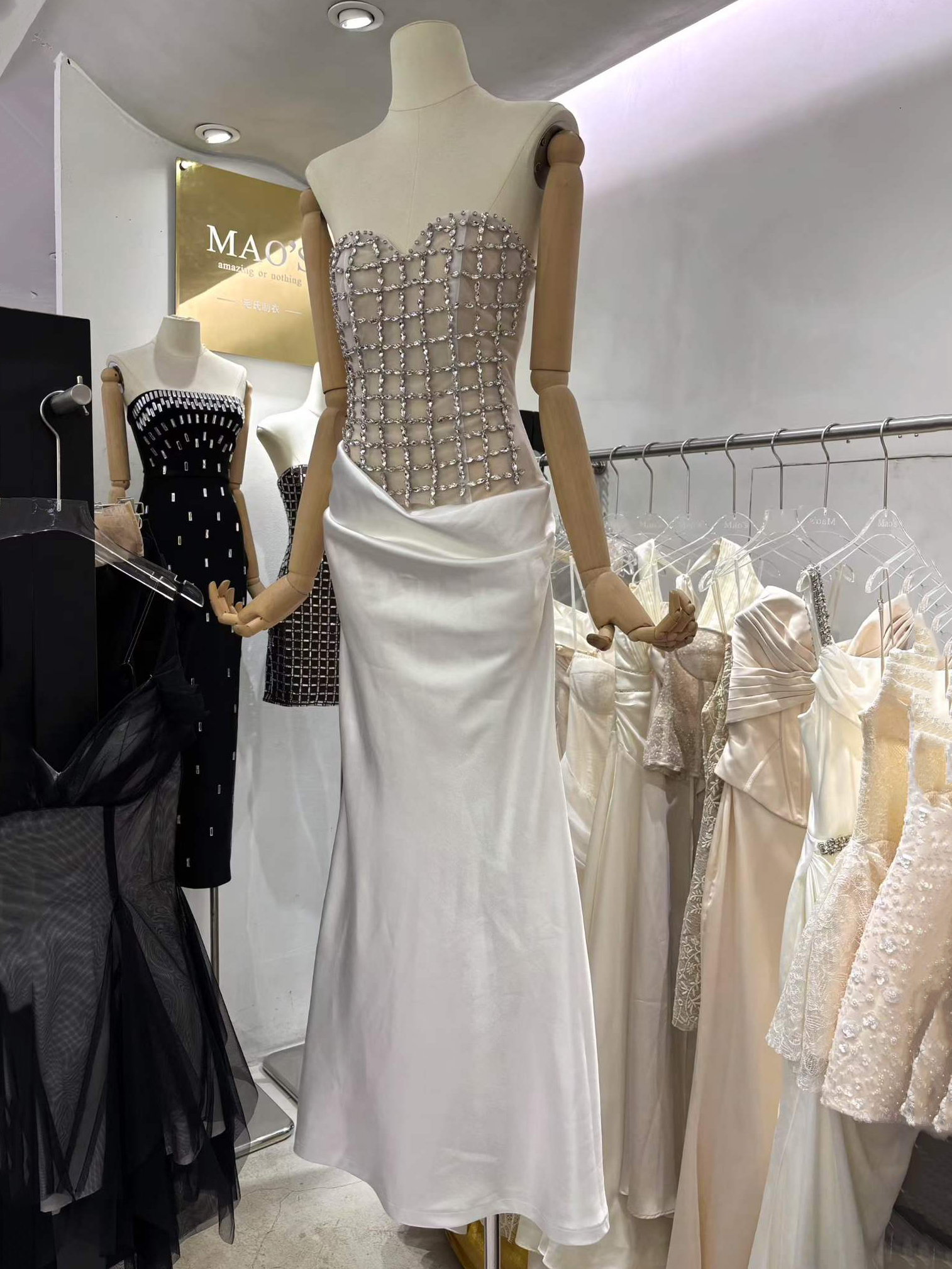 TWOTWINSTYLE Off Shoulder Patchwork Diamond Pleated Chic Dress