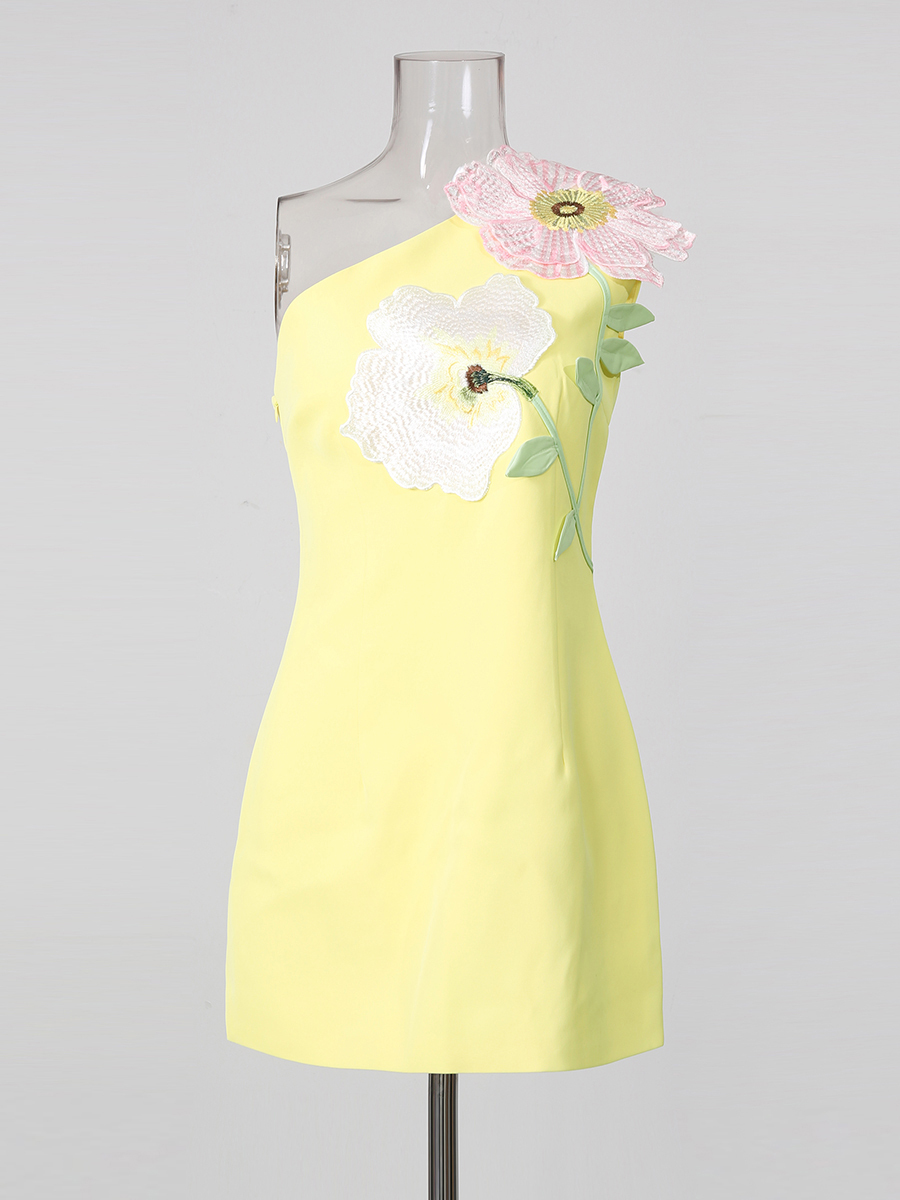 TWOTWINSTYLE Off One Shoulder Tunic Spliced Appliques Chic Dress