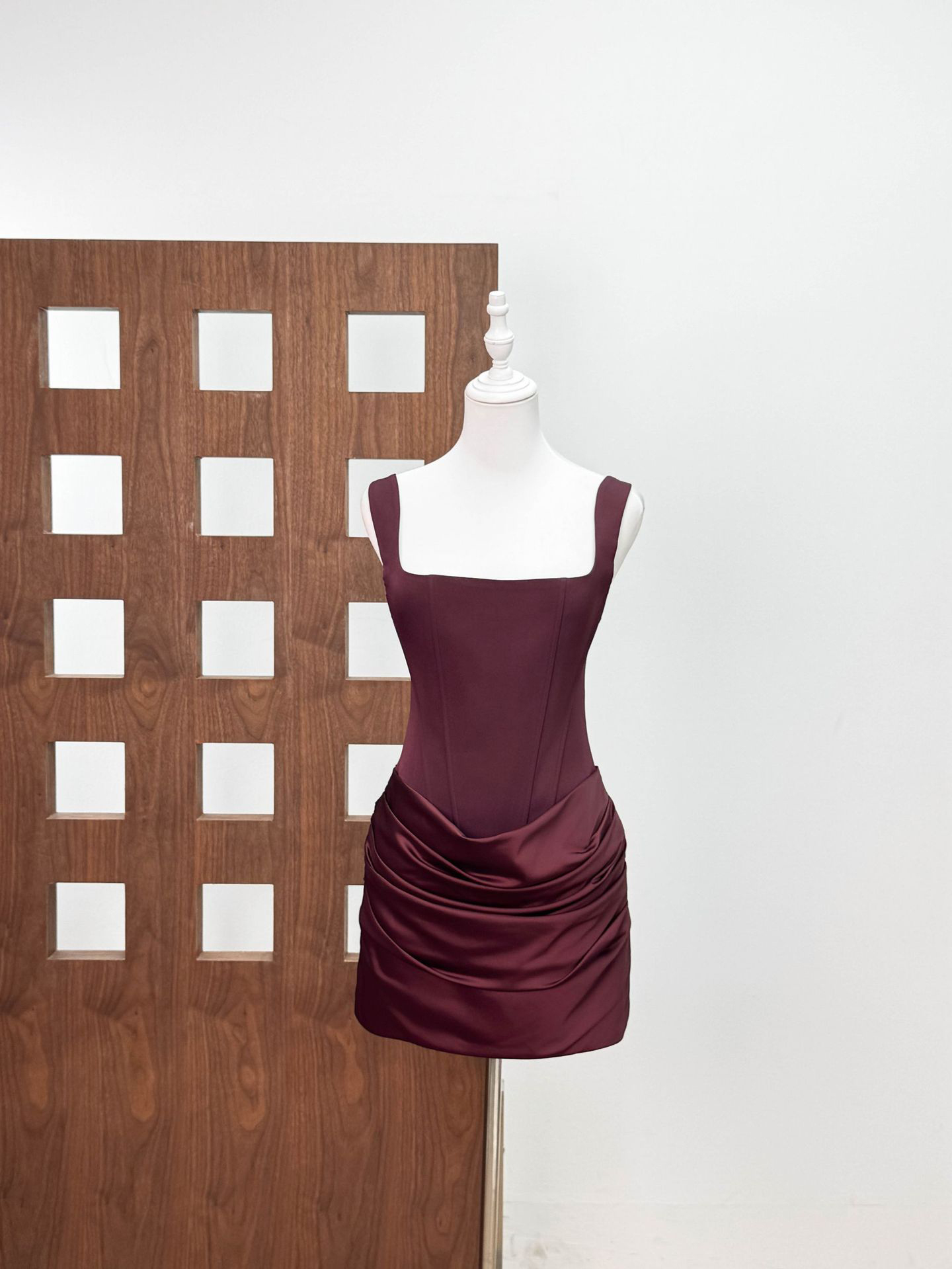 TWOTWINSTYLE Square Neckline Pleated Tunic Vintage Dress