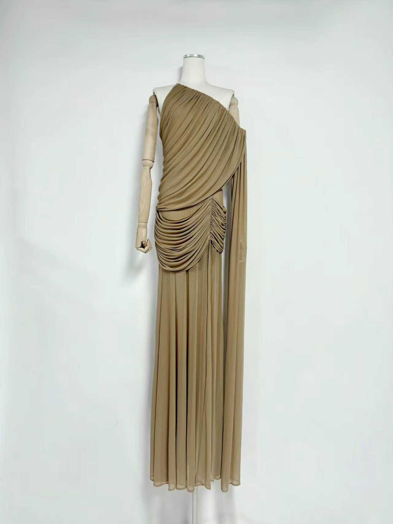 TWOTWINSTYLE Off Shoulder Pleated Side Split Vintage Dress