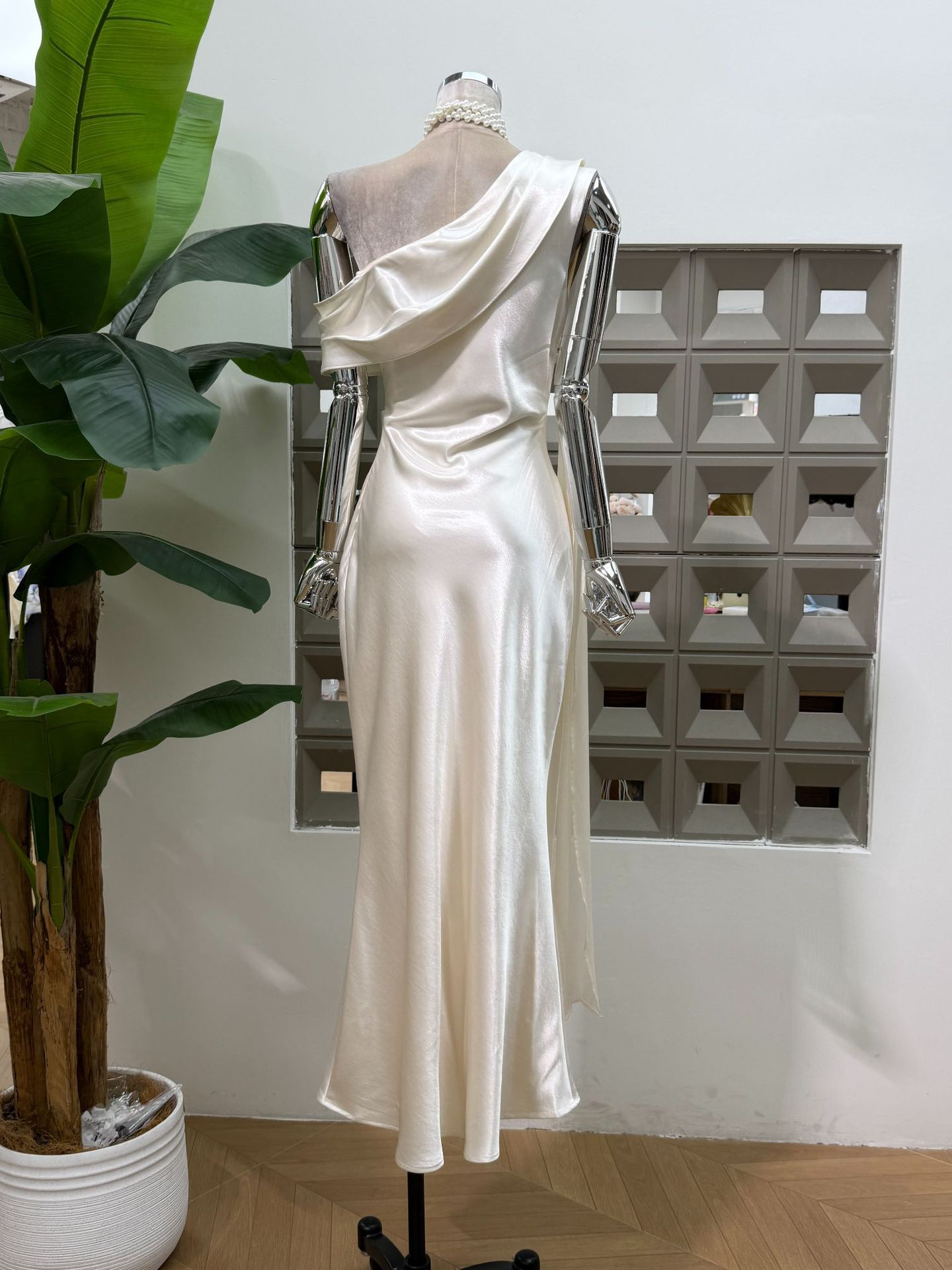 TWOTWINSTYLE Satin Off Shoulder Tunic Ruched Elegant Dress