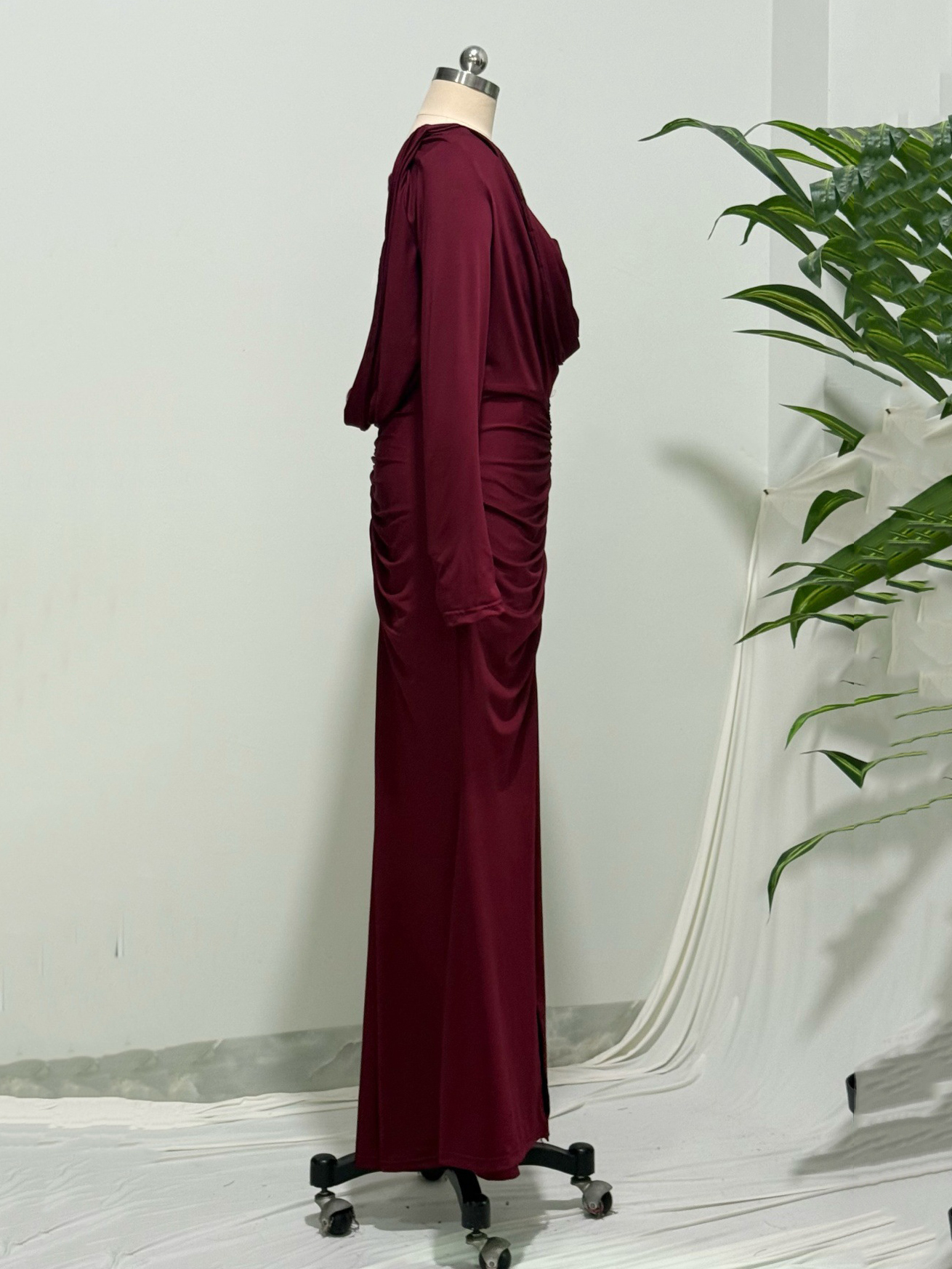 TWOTWINSTYLE Square Neckline Long Sleeve High Waist Pleated Design Dress