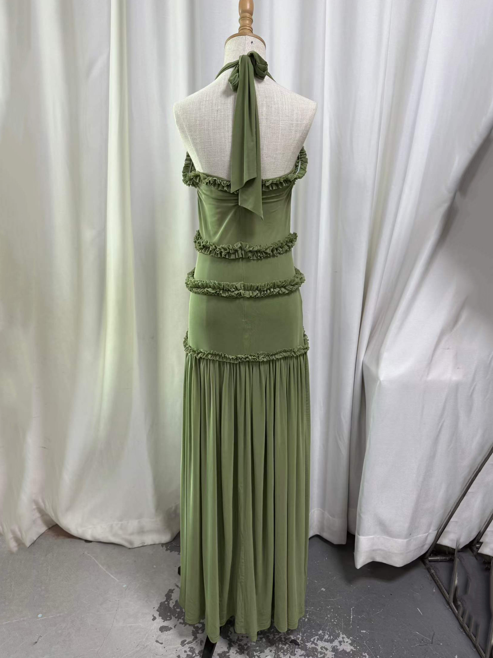 TWOTWINSTYLE Off Shoulder Spliced Ruffles High Waist Design Dress