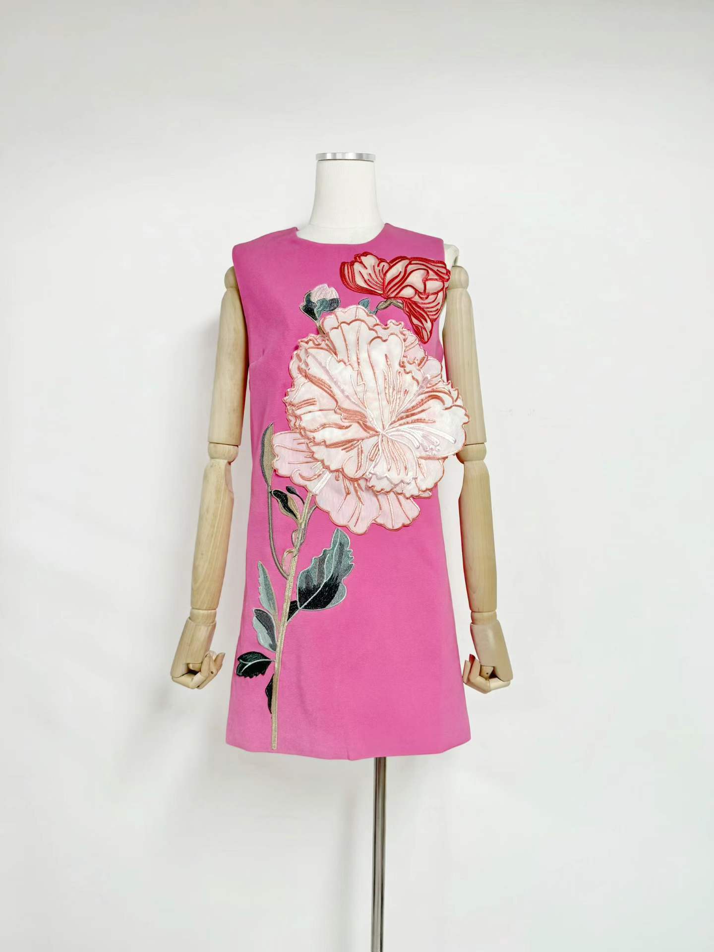 TWOTWINSTYLE Round Neck Sleeveless Patchwork Appliques Chic Dress