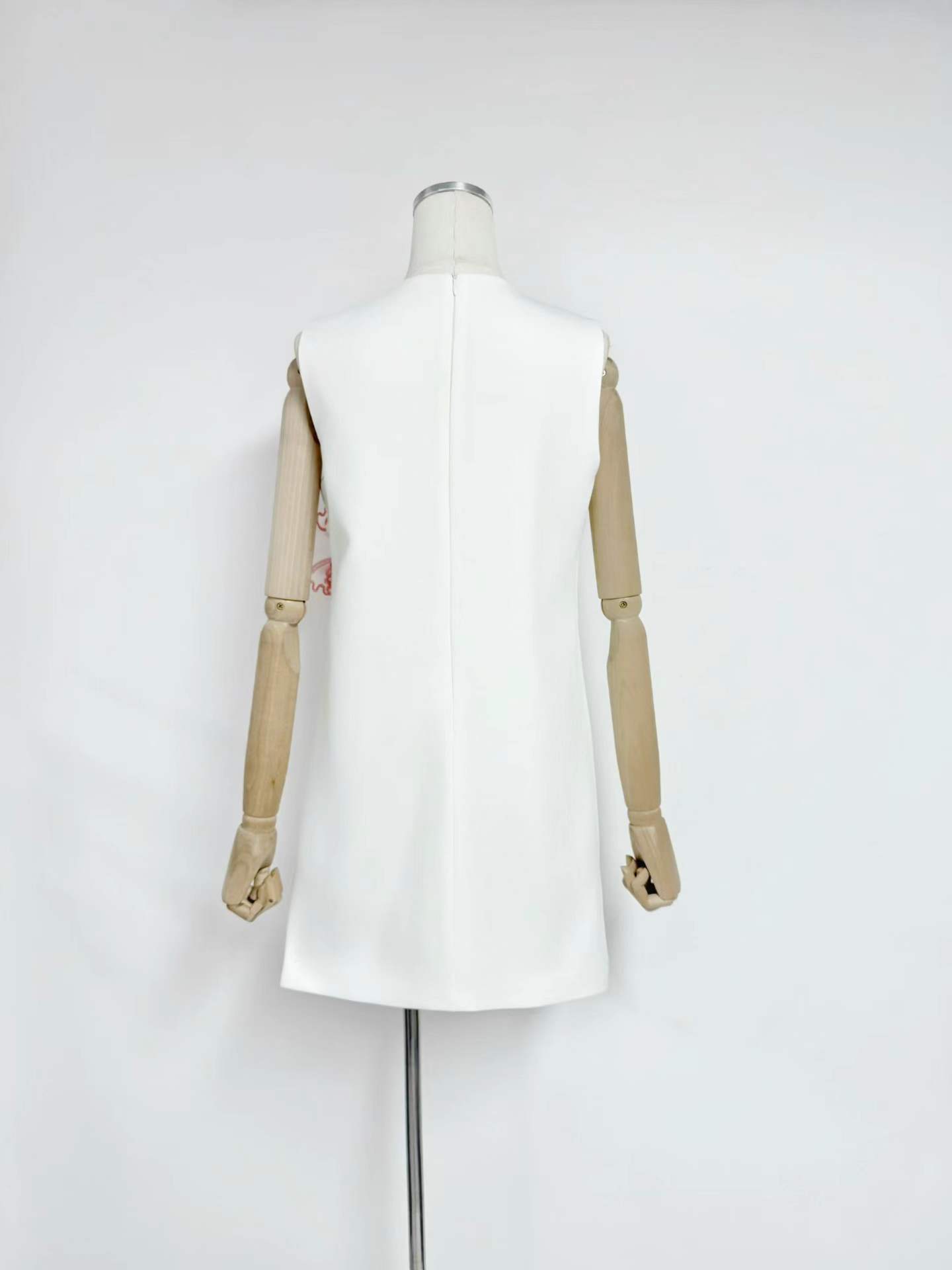 TWOTWINSTYLE Round Neck Sleeveless Patchwork Appliques Chic Dress