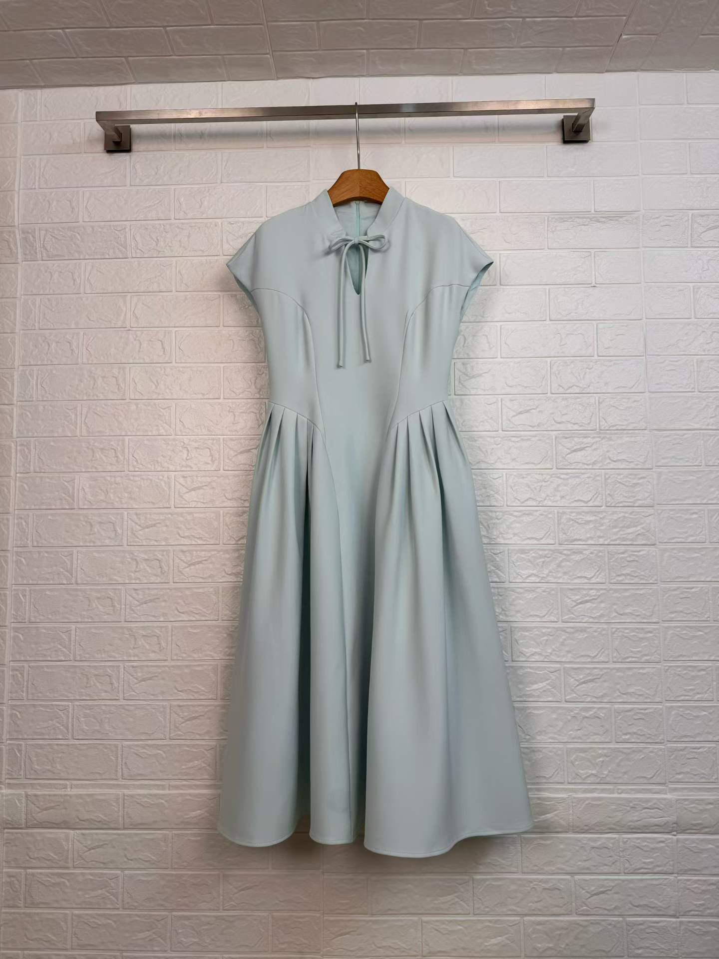 TWOTWINSTYLE Stand Collar Short Sleeve Tunic Pleated Elegant A-Line Dress