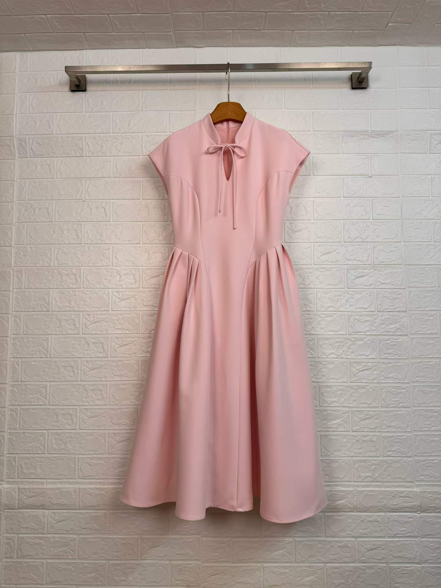 TWOTWINSTYLE Stand Collar Short Sleeve Tunic Pleated Elegant A-Line Dress