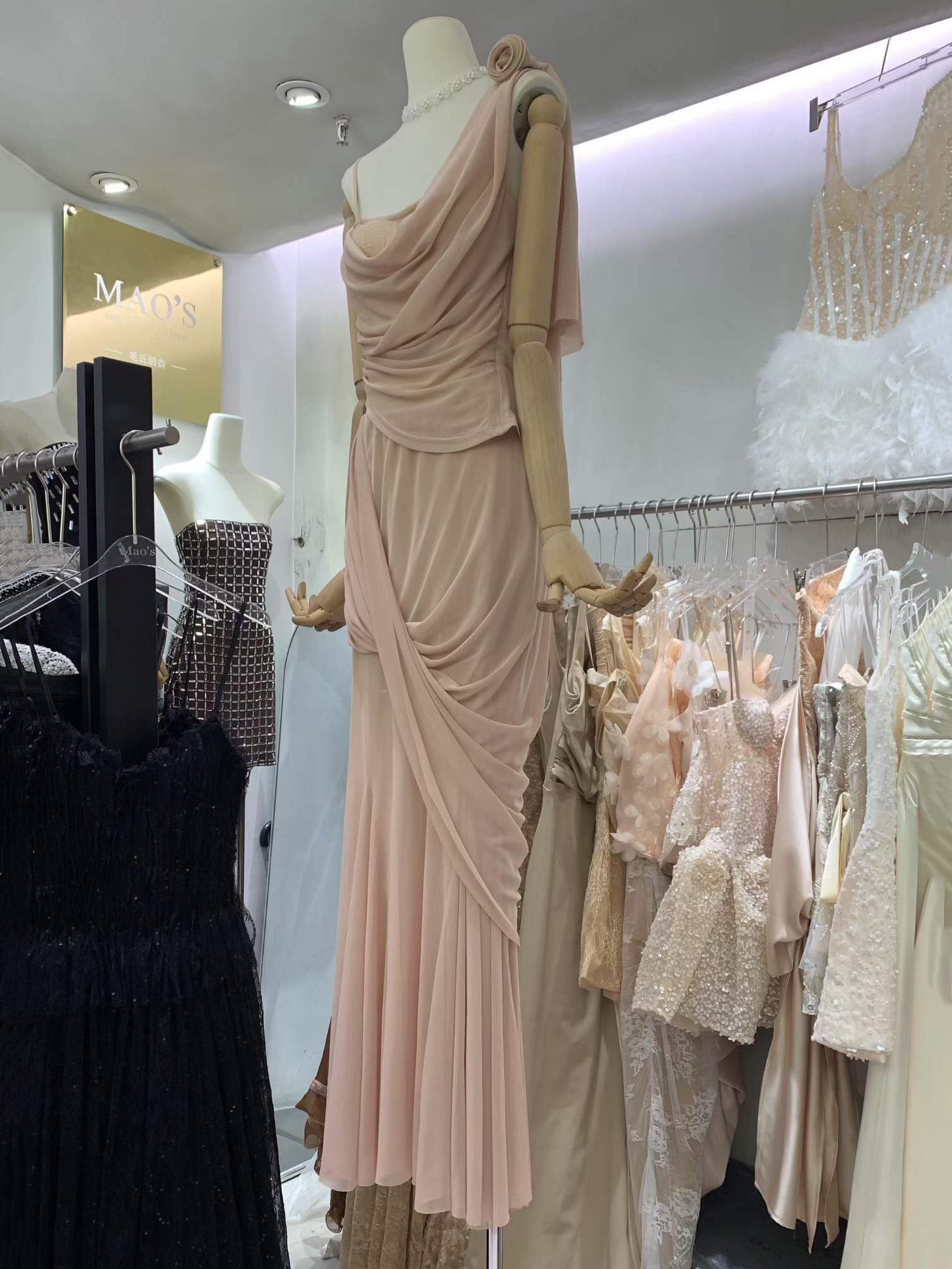 TWOTWINSTYLE Off Shoulder Bare Midriff Pleated Spliced Flower Elegant Dress