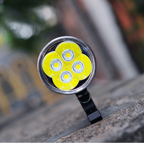 Amutorch DM70 4* CREEXHP70.3 23000lm 663m LED Flashlight