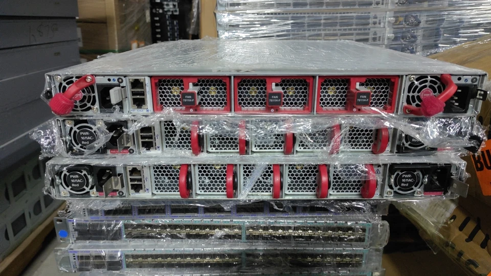 Arista DCS-7060DX4-32S 32X400GbE QSFP Ethernet Switch With Dual Power