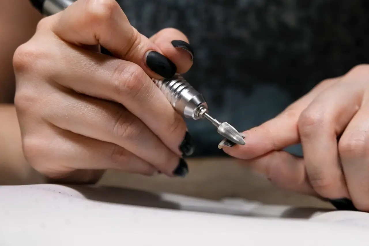 What Speed Should My Nail Drill Be On?