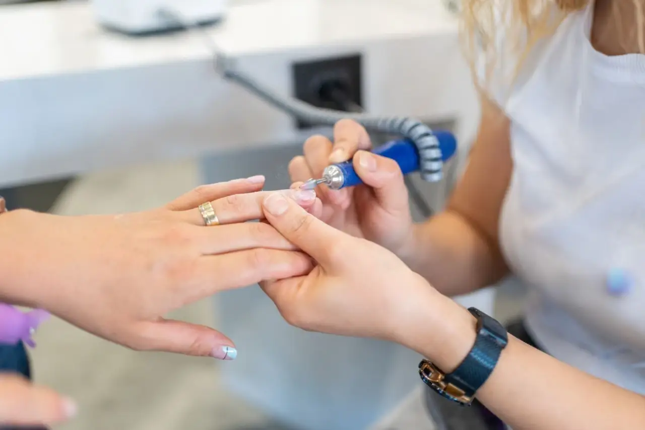 Fast Gel Removal with a Quality Nail Drill Machine and Bits